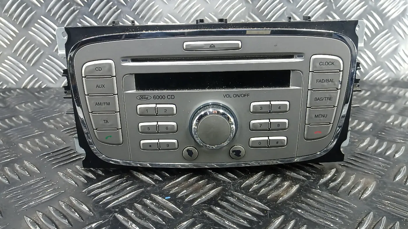 Магнитола к Ford Focus 2008