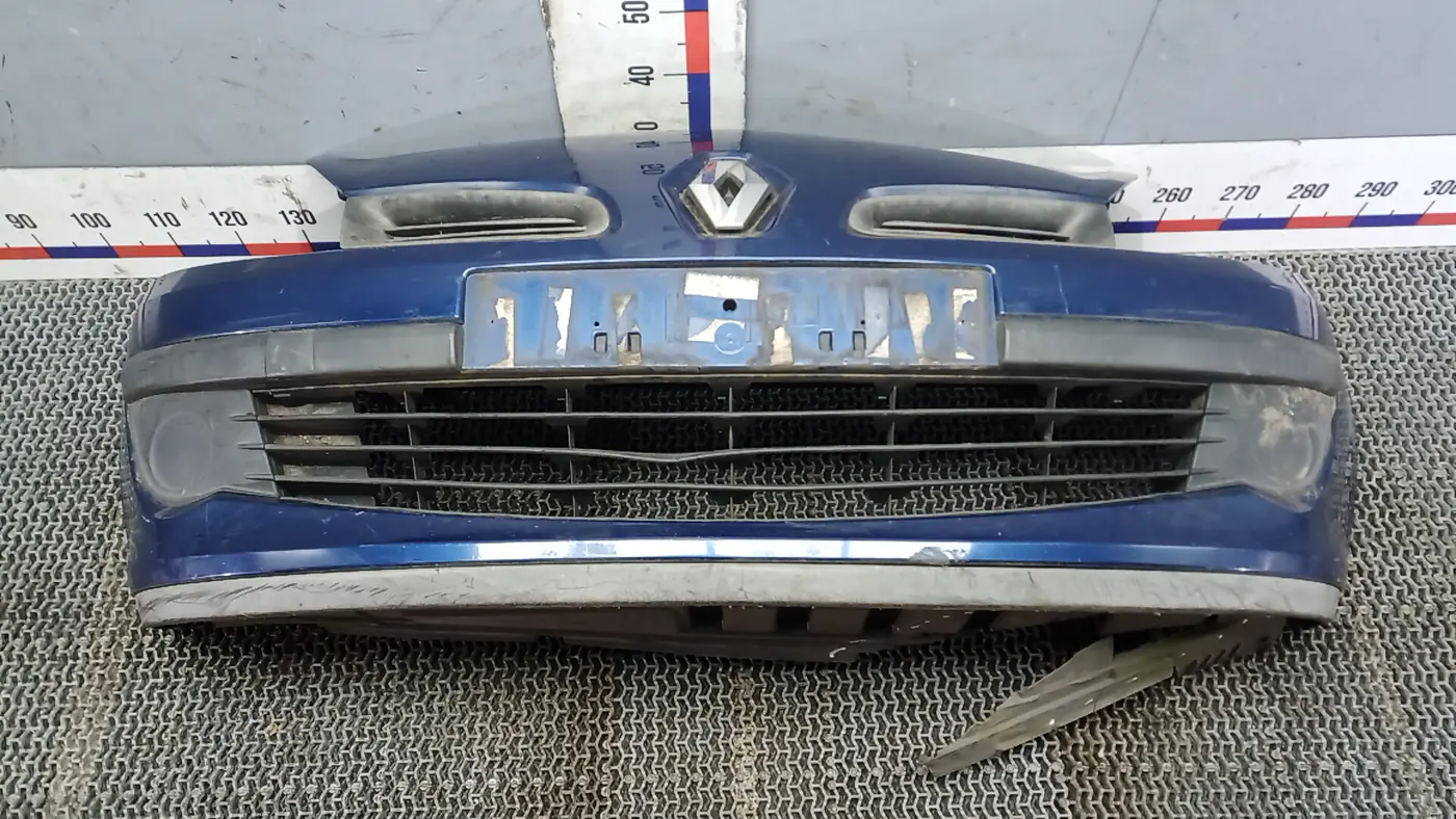 Бампер передний к Renault Clio 2006