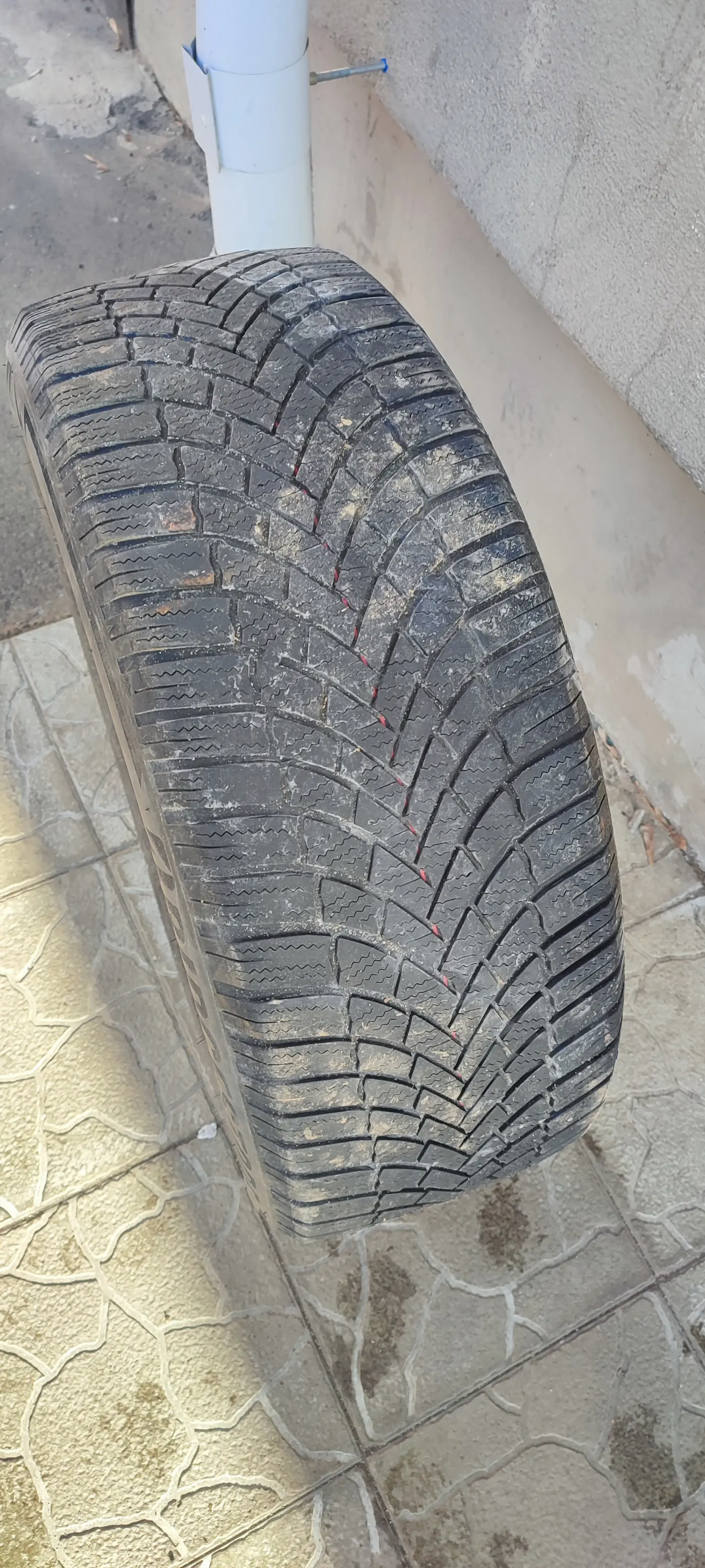 R18 225 55 Bridgestone Blizzak