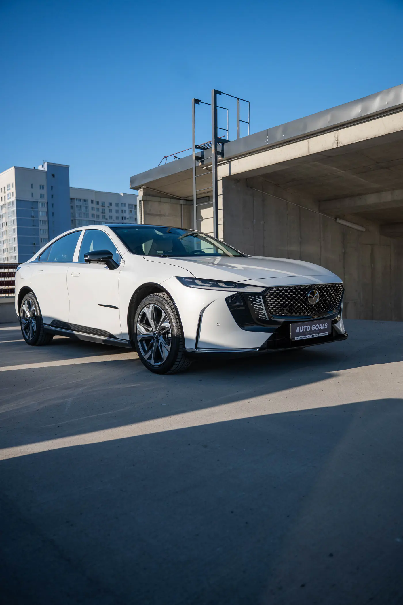 Mazda EZ-6 I, 2025