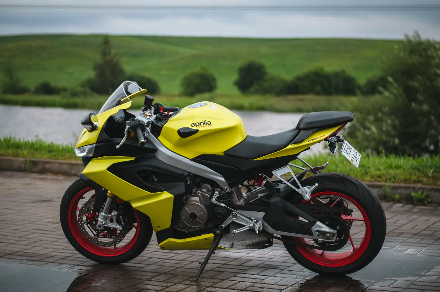 Aprilia RS 660, 2022