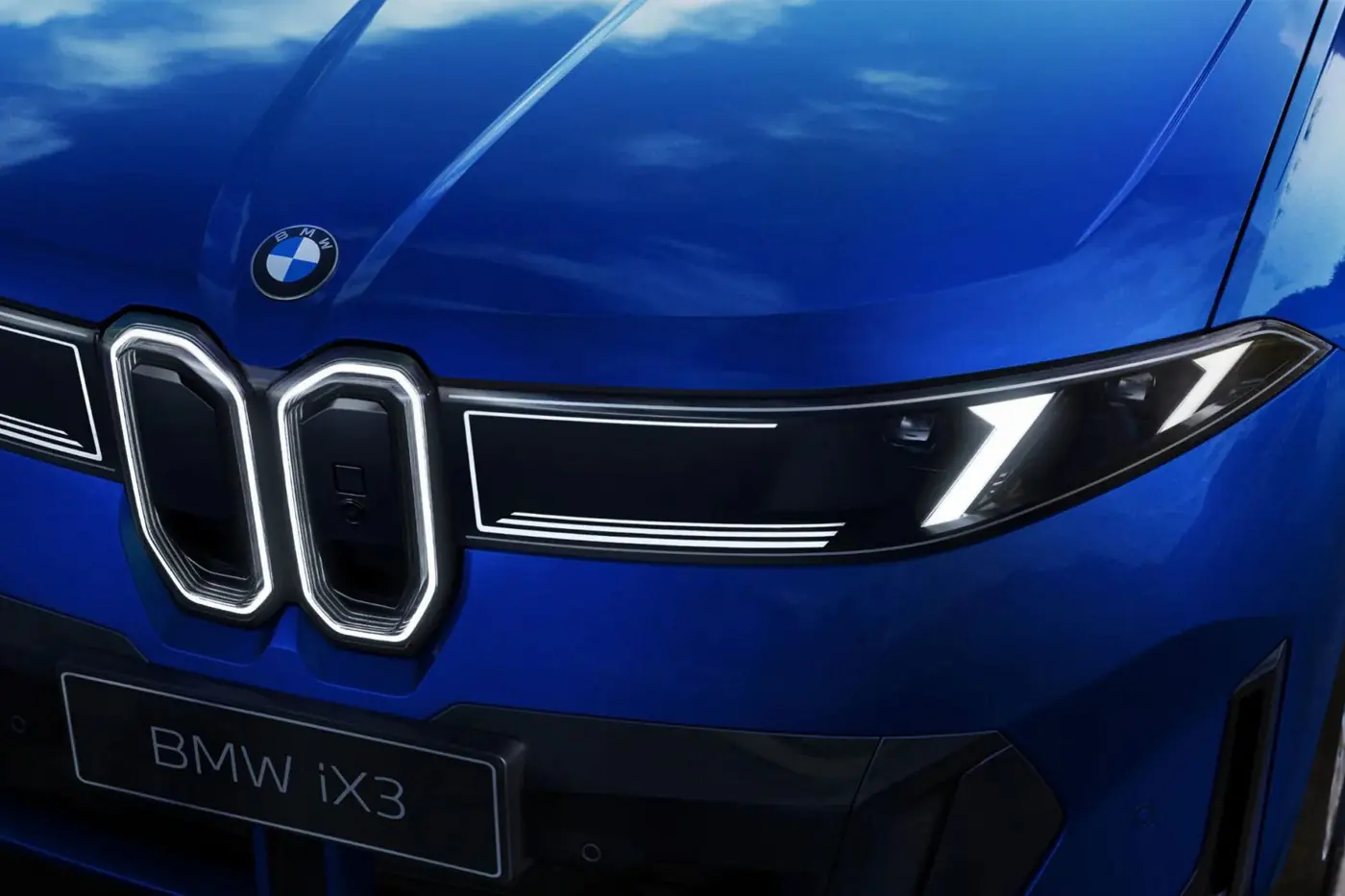 Кроссовер BMW iX3: заднеприводная модификация и удлиненная версия
