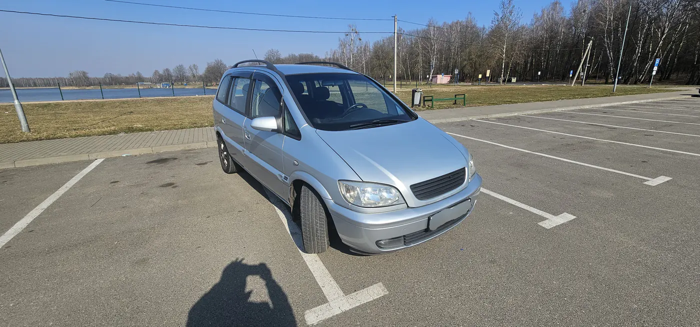 Opel Zafira A, 2001
