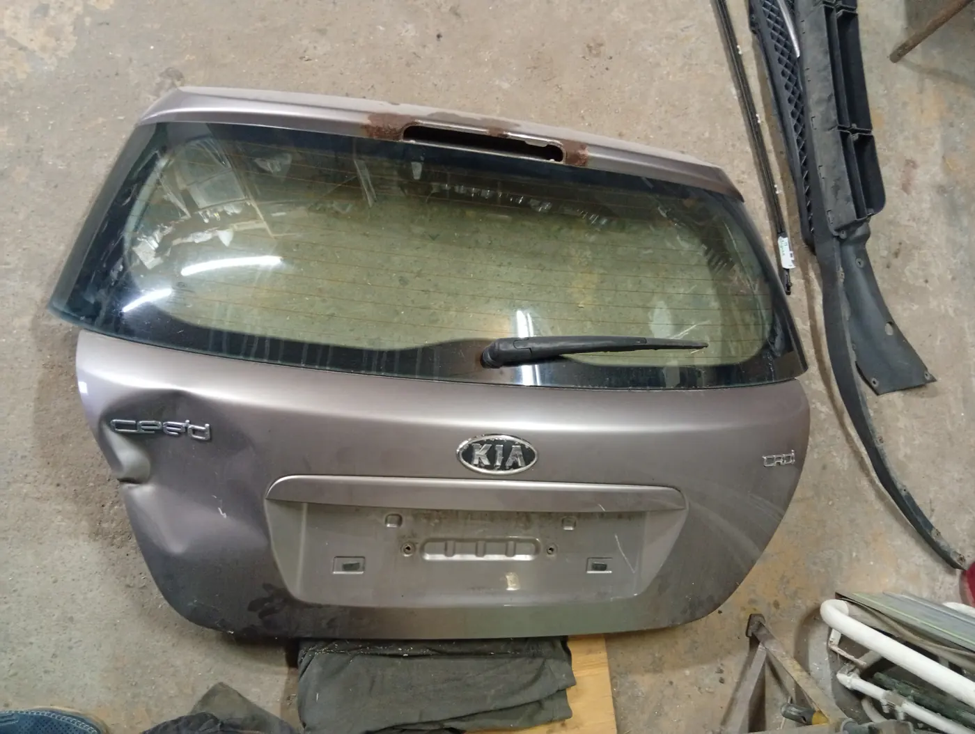 Cтекло зеркала с подогревом к Kia Ceed 2008