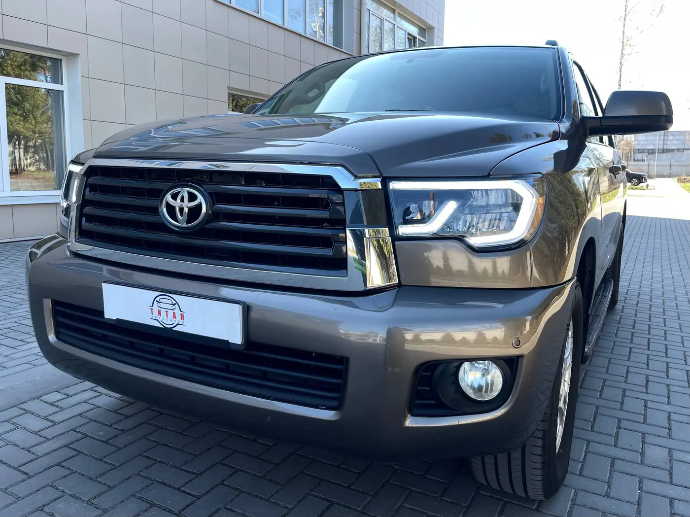 Toyota Sequoia II, 2017