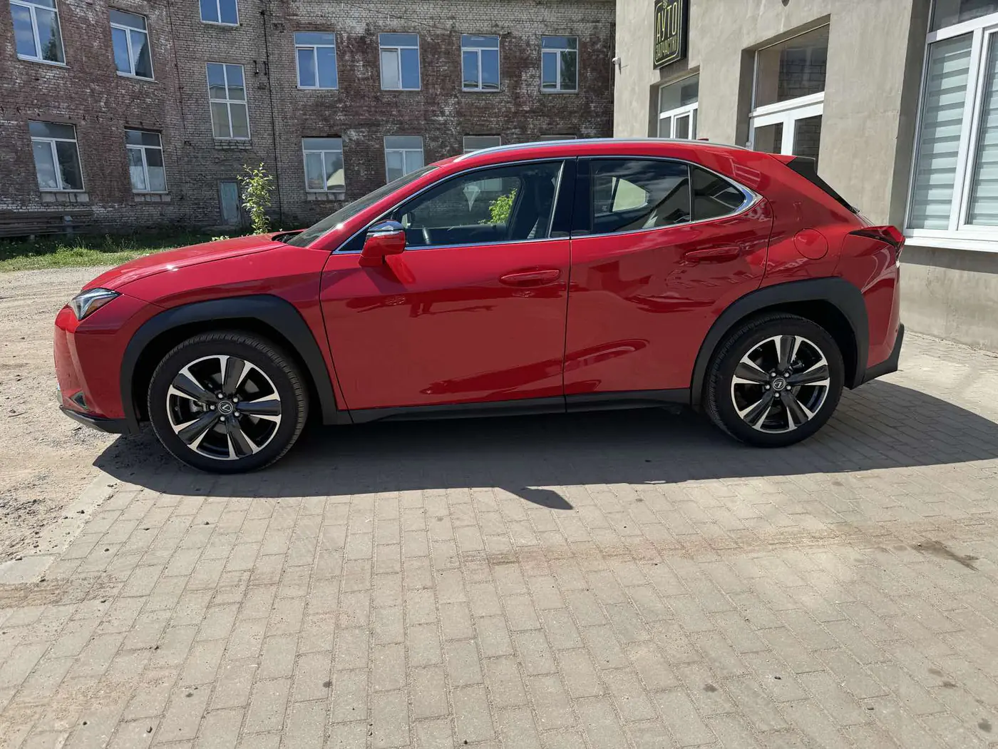 Lexus UX I, 2020