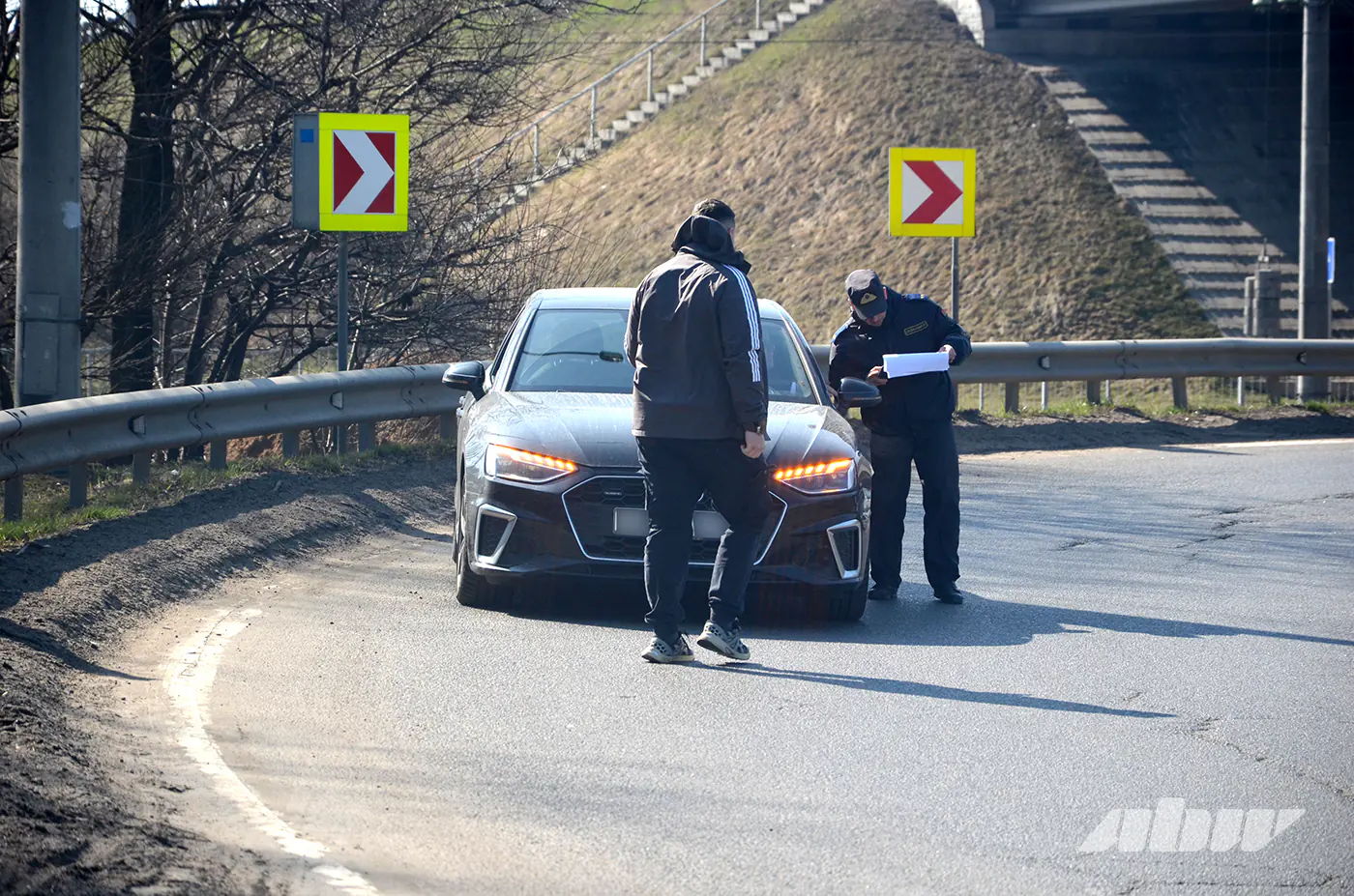 «Суть – привязать движение авто к конкретным точкам во времени и пространстве»: узнали, как проходит следственный эксперимент