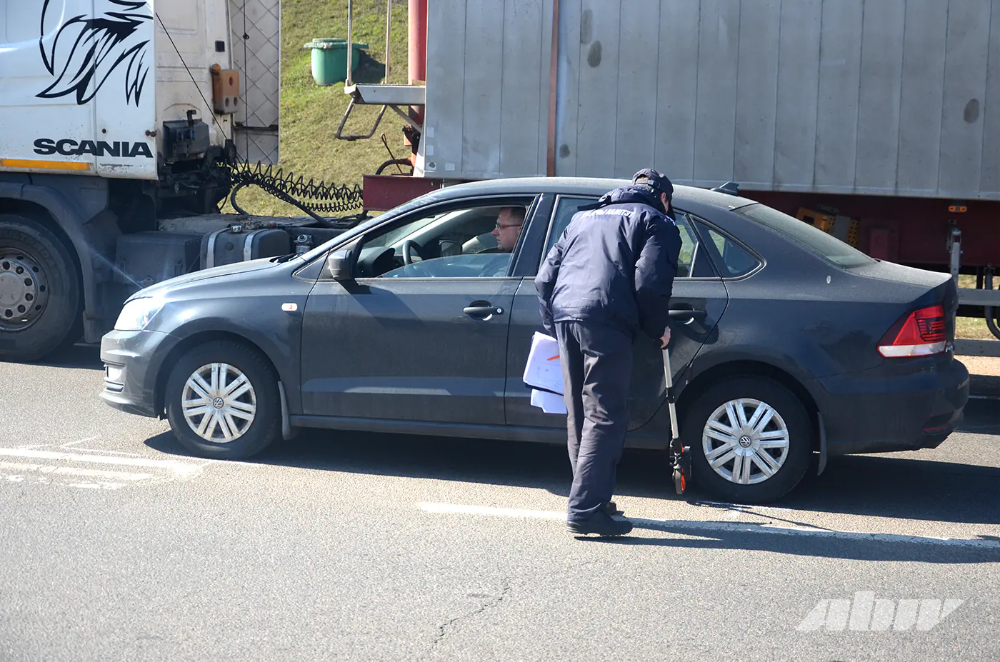 «Суть – привязать движение авто к конкретным точкам во времени и пространстве»: узнали, как проходит следственный эксперимент