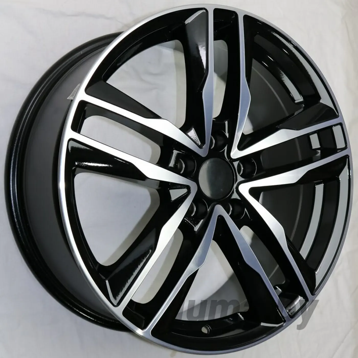 7.5xR18 5 108 ET47 DIA65.1 к Peugeot 5008