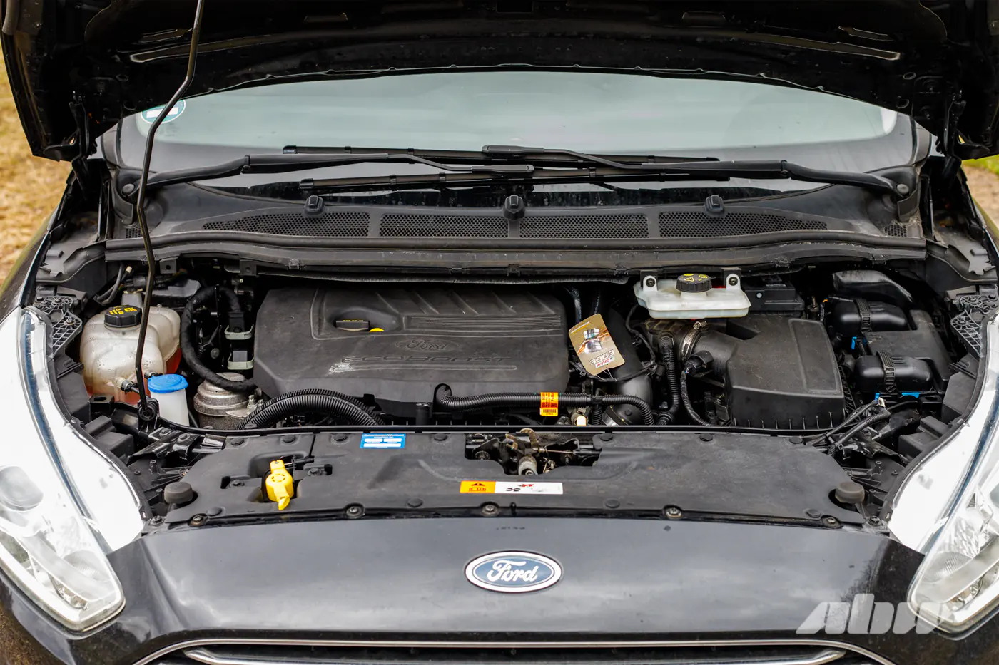Полтора литра на всю семью: секонд-тест семиместного Ford S-MAX