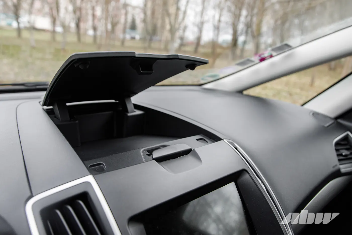 Полтора литра на всю семью: секонд-тест семиместного Ford S-MAX
