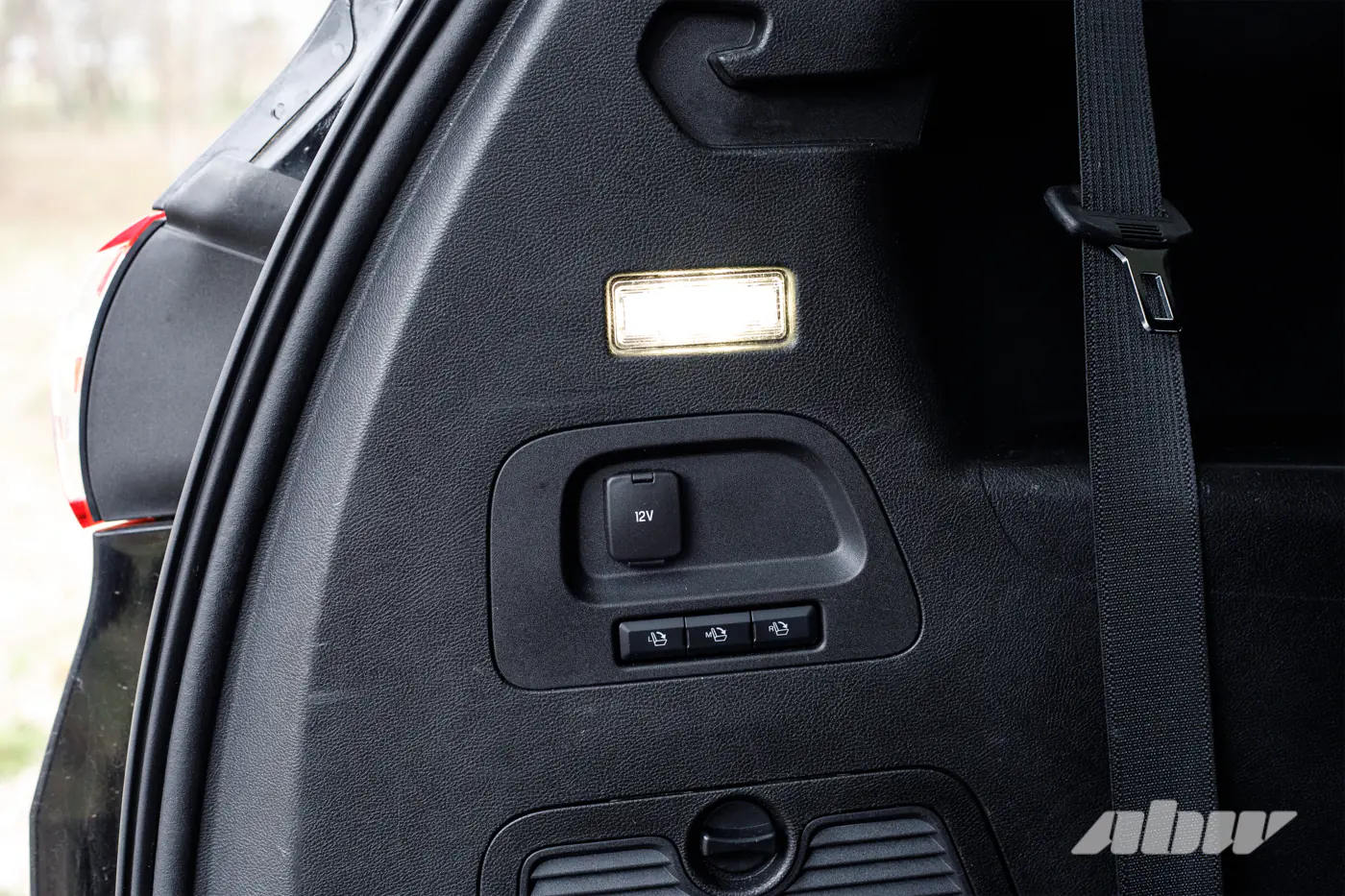 Полтора литра на всю семью: секонд-тест семиместного Ford S-MAX
