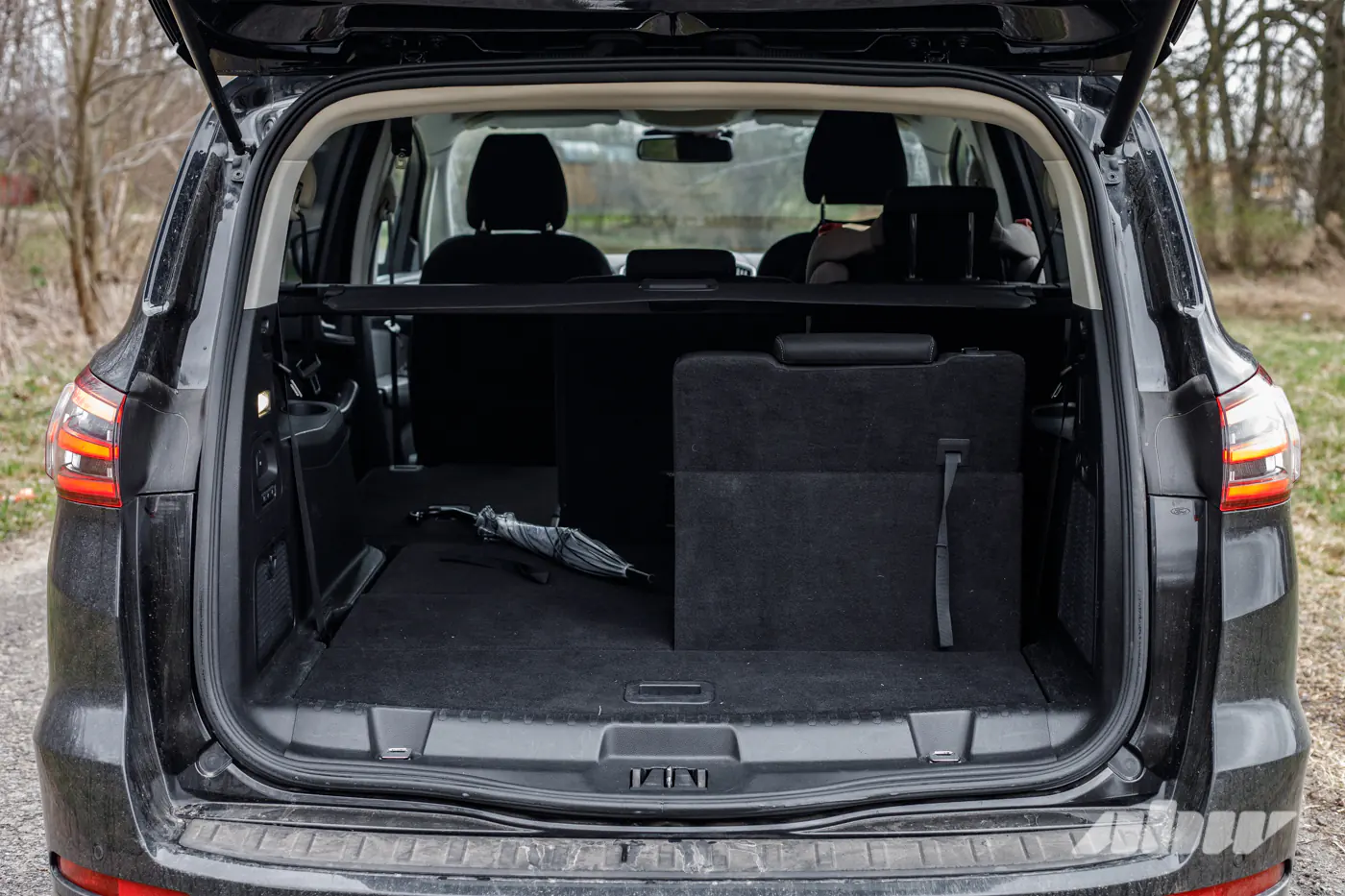 Полтора литра на всю семью: секонд-тест семиместного Ford S-MAX