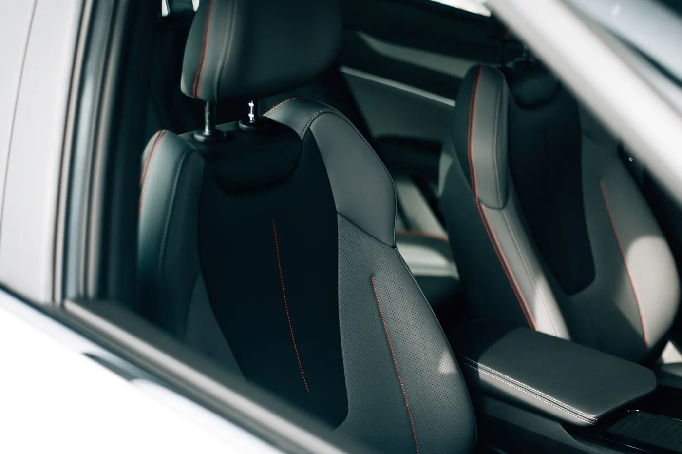 Встречайте новый хит: яркий Geely Cityray ждет вас на Камайской, 3!