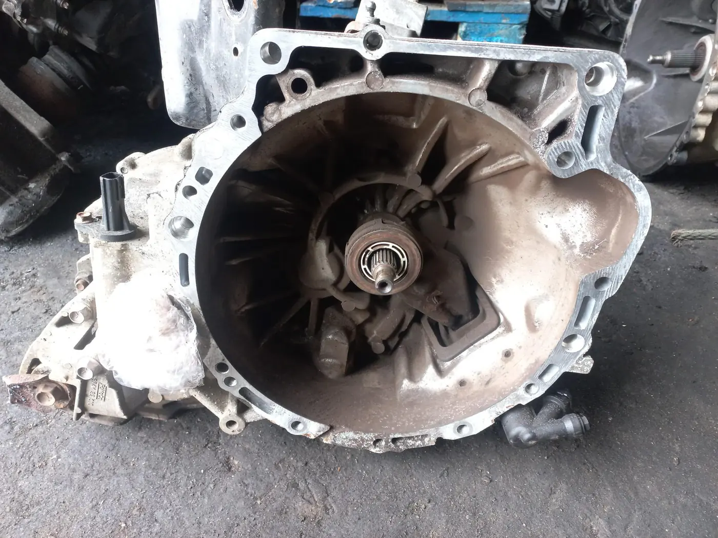 КПП механическая (МКПП) к Mazda 3 2006