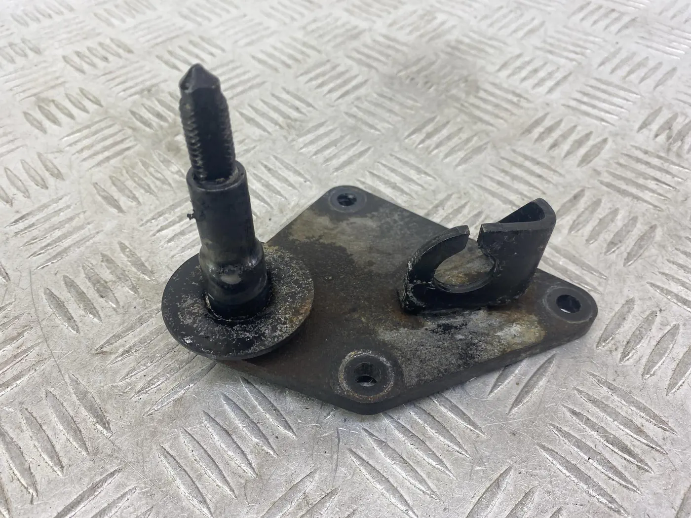 Кронштейн КПП к Peugeot 206 2006