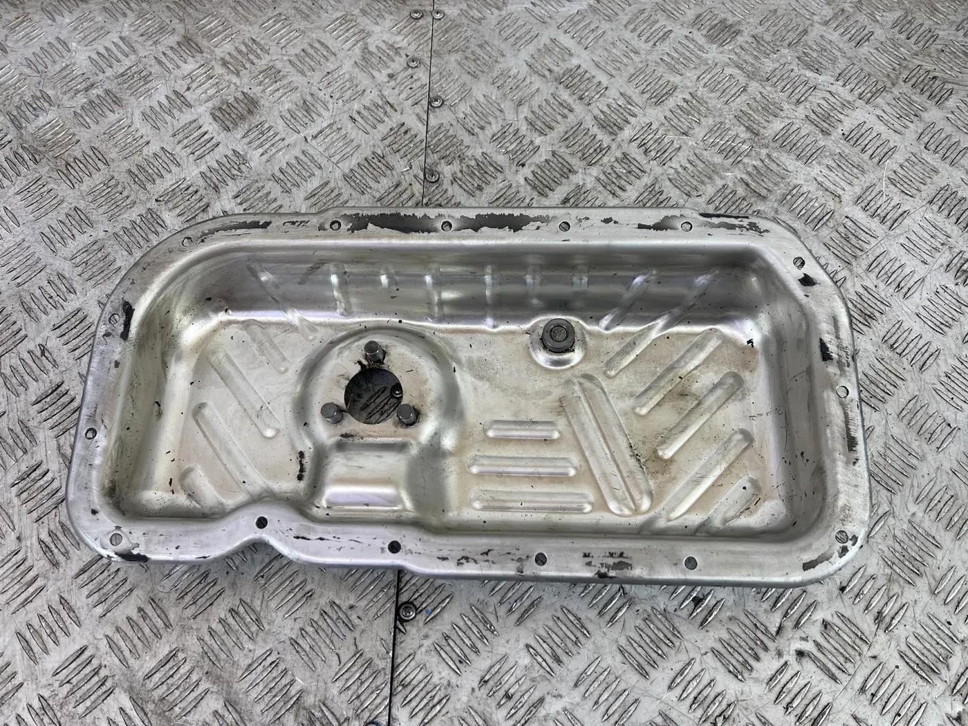 Поддон к Audi Q5 2015