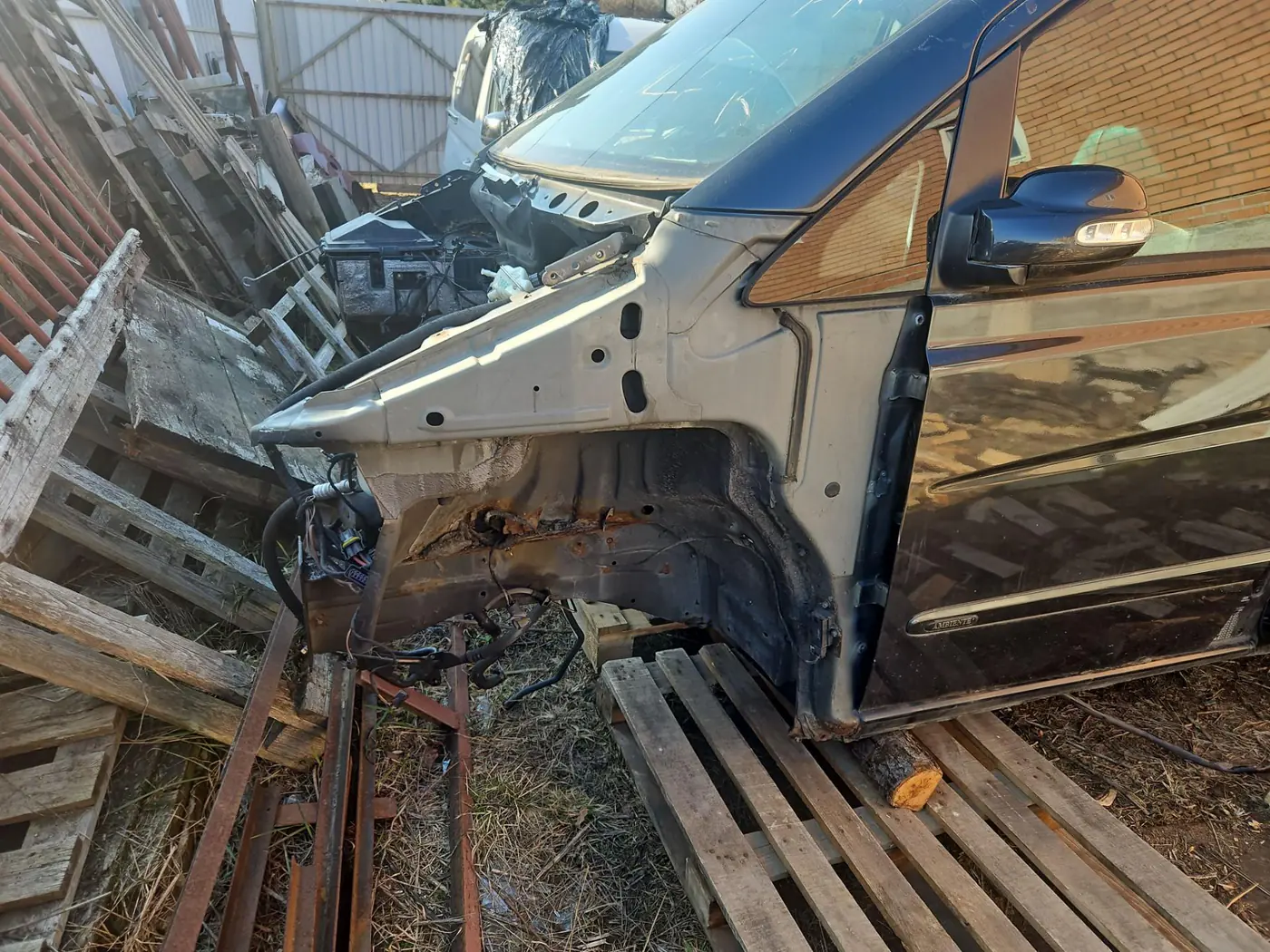 Лонжерон левый к Mercedes-Benz Vito 2006