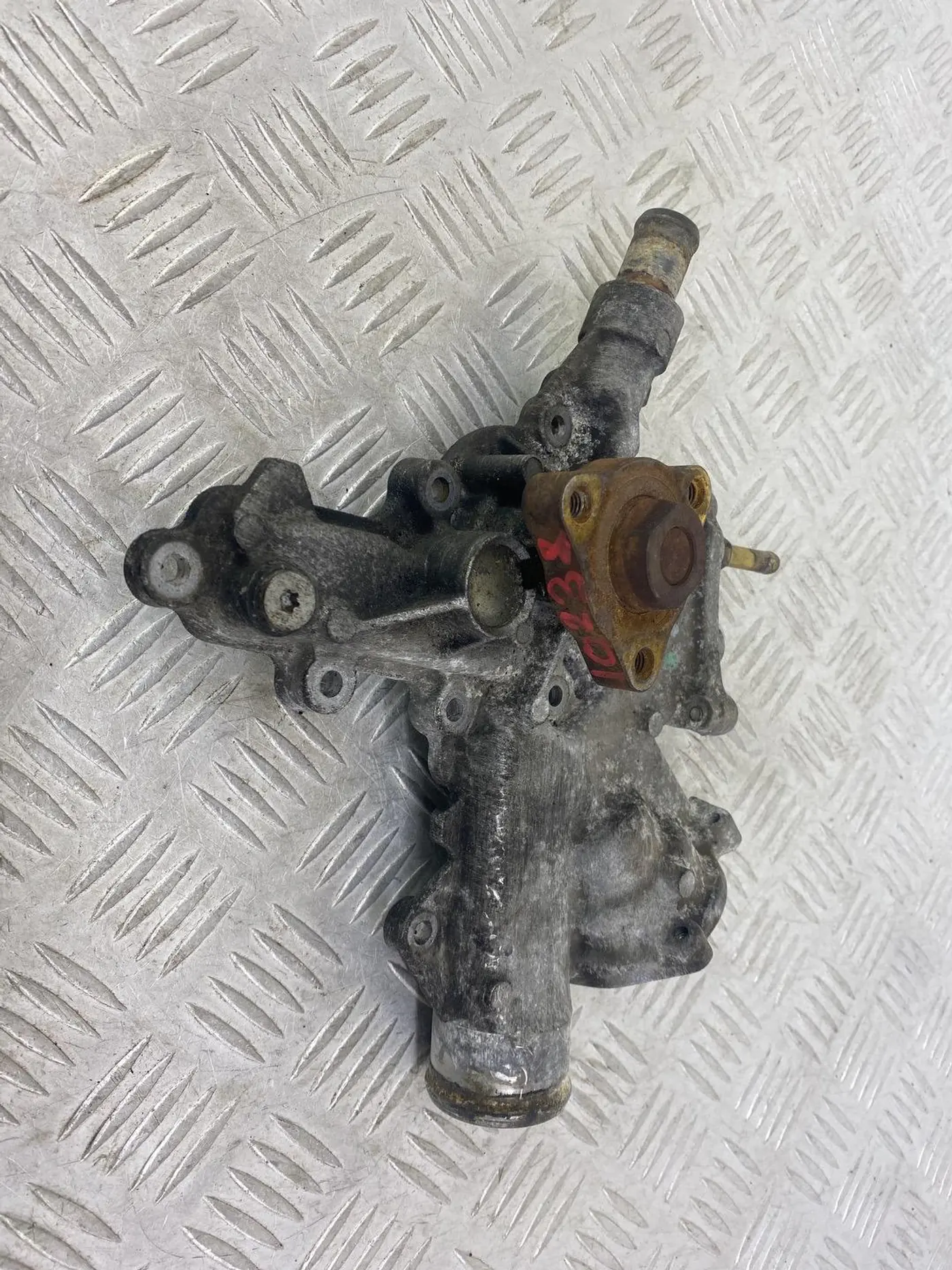 Помпа к Opel Astra 1999