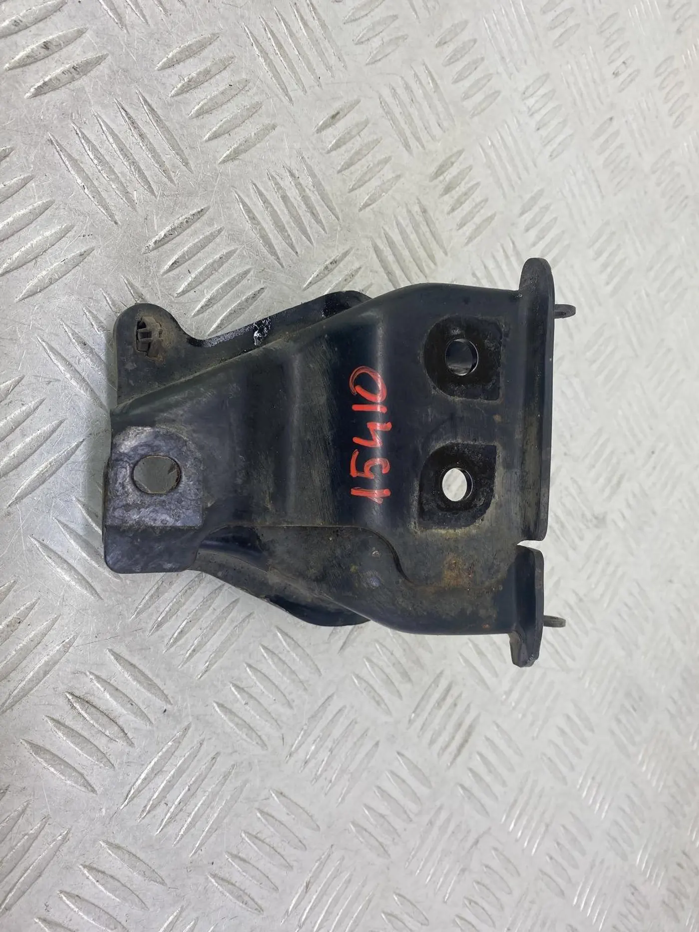 Кронштейн двигателя к Honda Jazz 2002