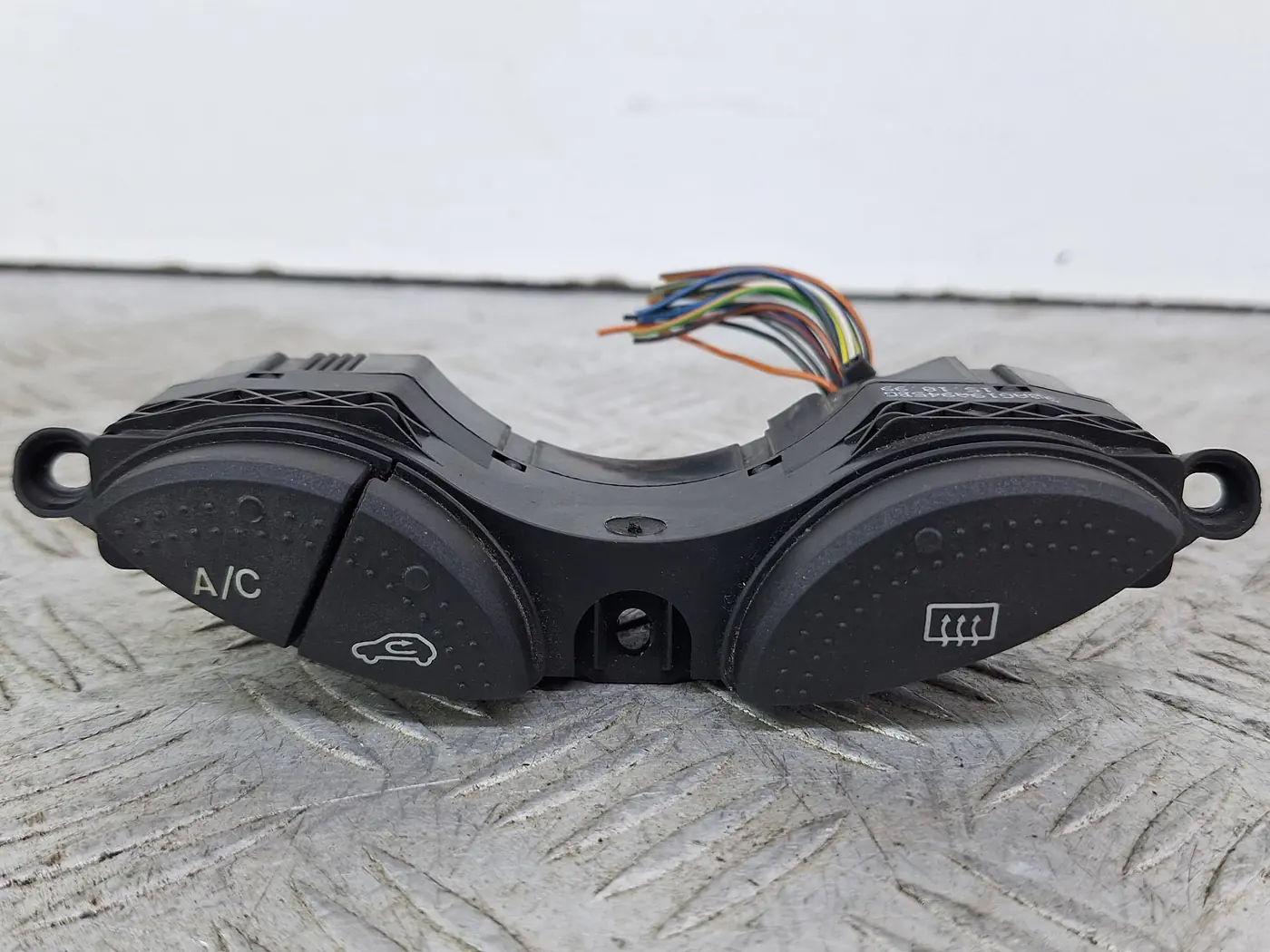 Блок кнопок к Ford Focus 1999