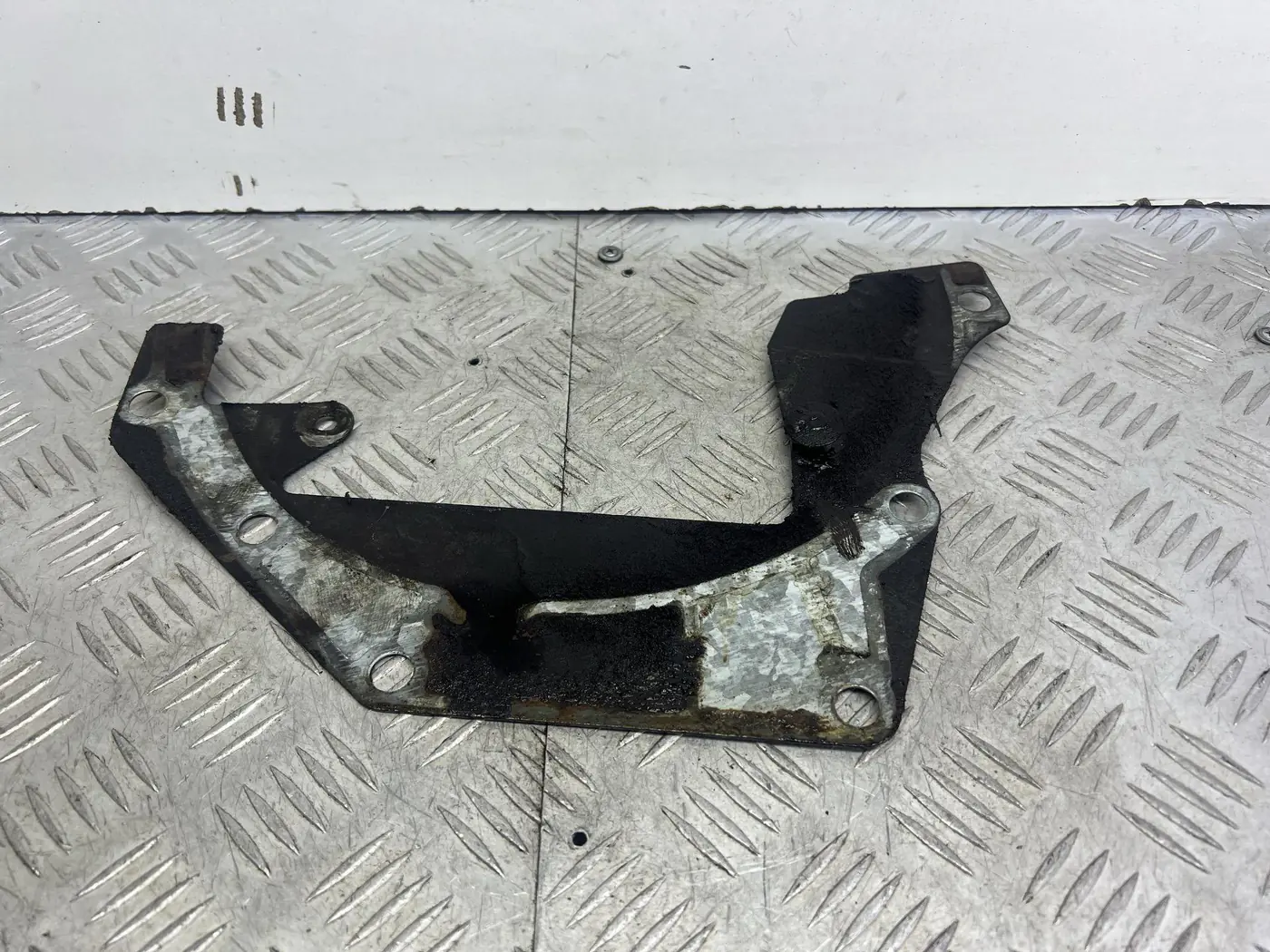 Прокладка КПП (Пластина) к Ford Focus 2003