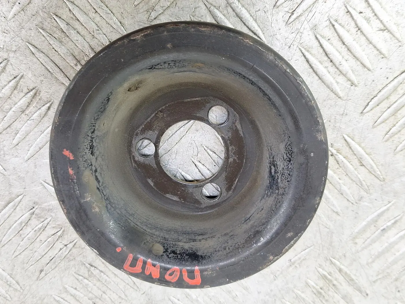 Шкив помпы к Volkswagen Golf 1999