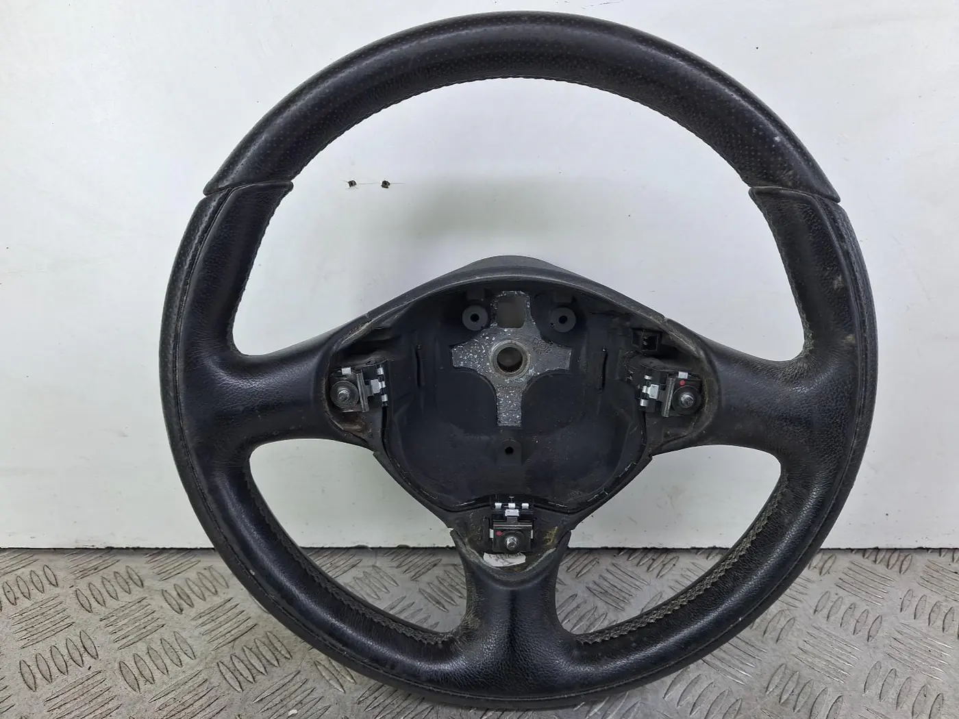 Руль к Alfa Romeo 156 2003