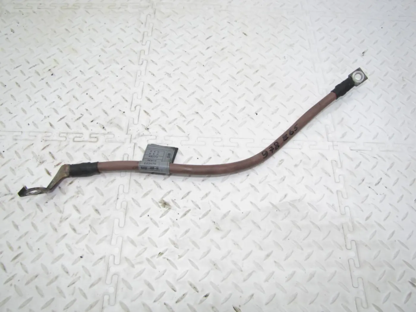 Провод массы к BMW 7 series 2003