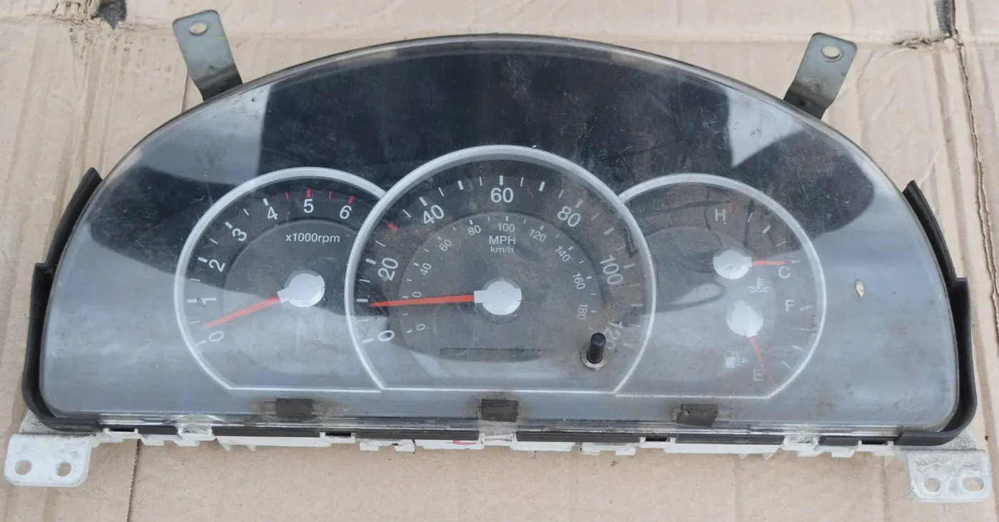 Щиток приборов (приборная панель) к Kia Sorento 2008