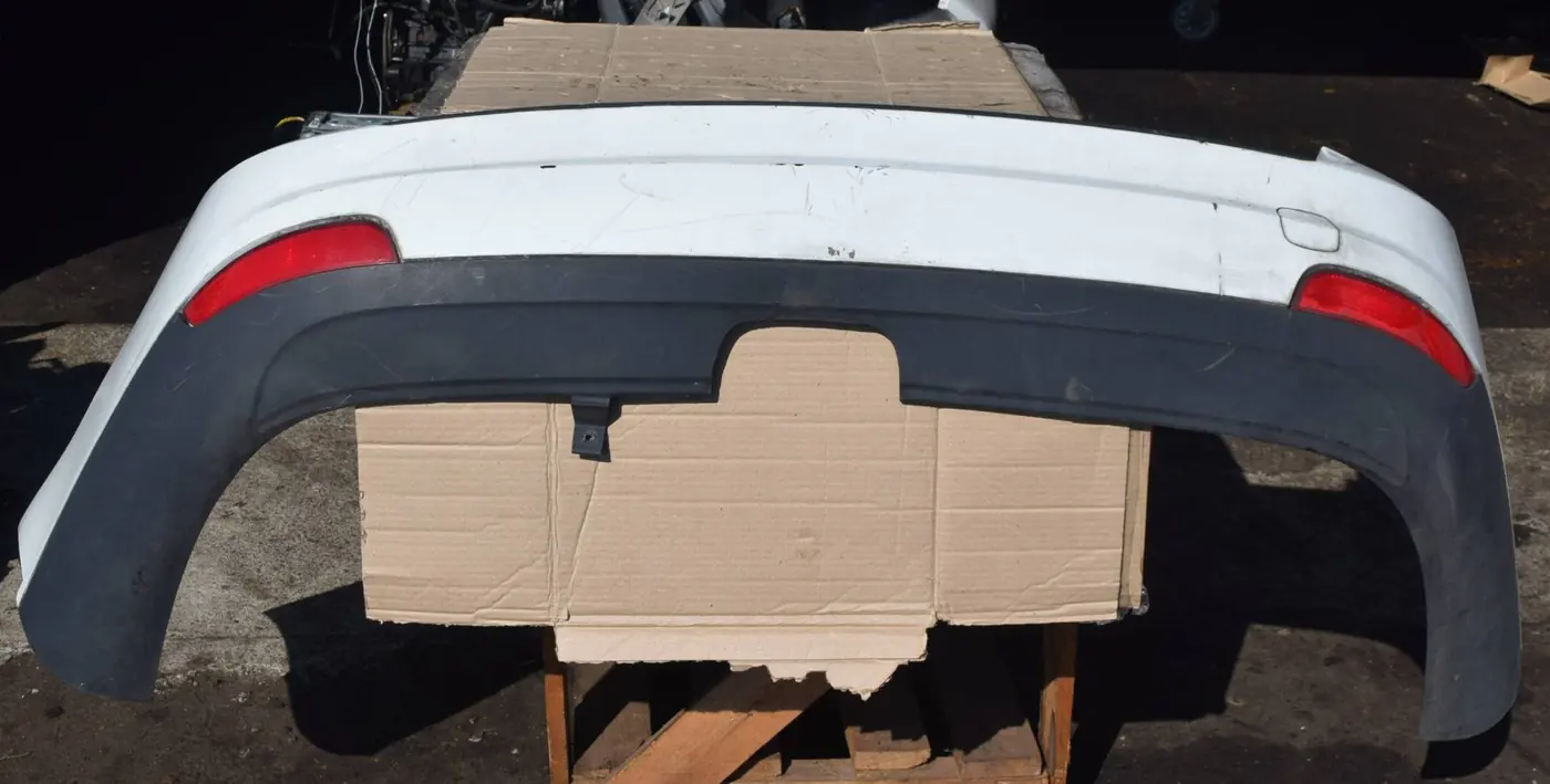 Бампер задний к Volvo V50 2010