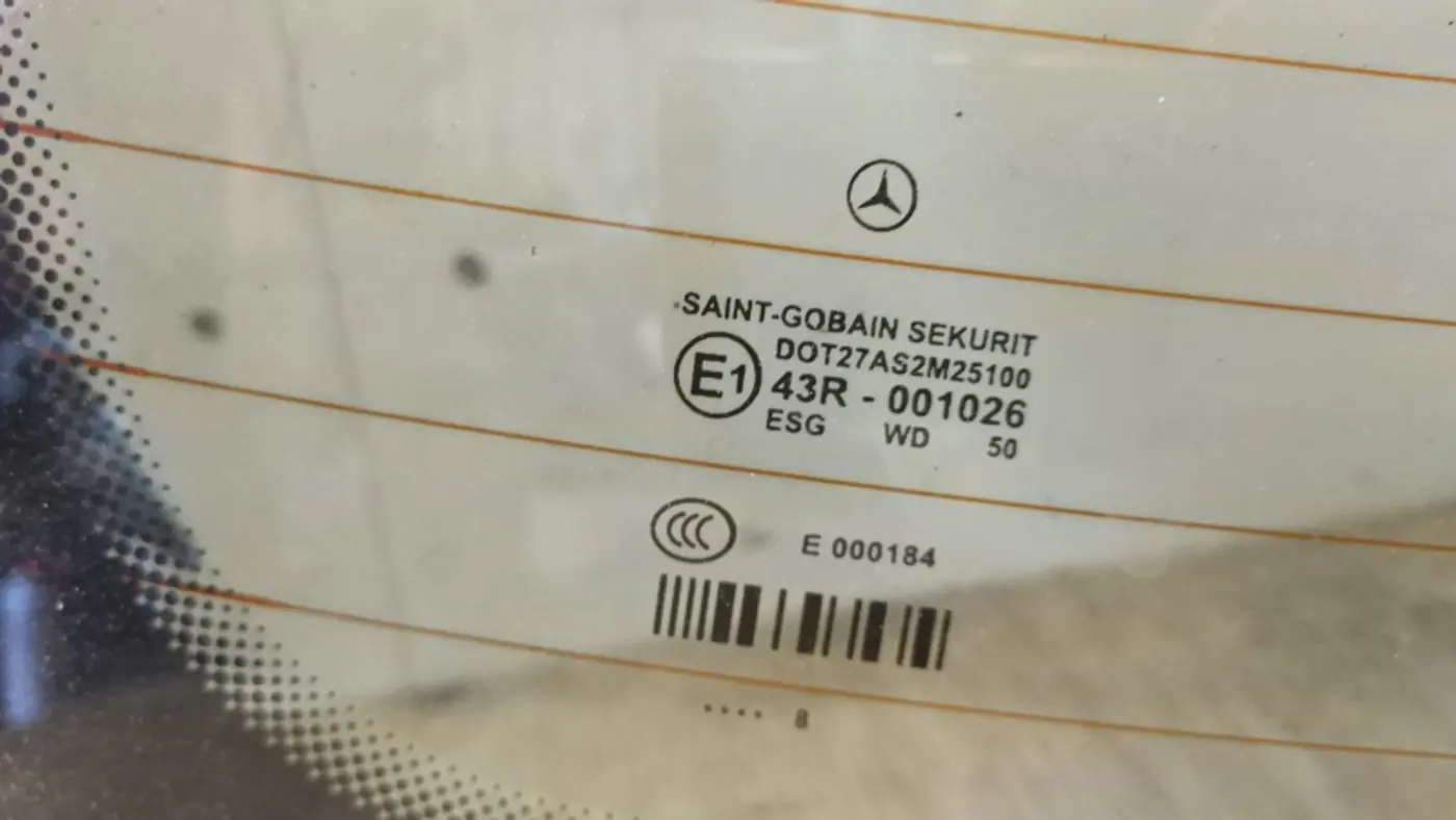 Стекло заднее к Mercedes-Benz CLS-klasse 2008