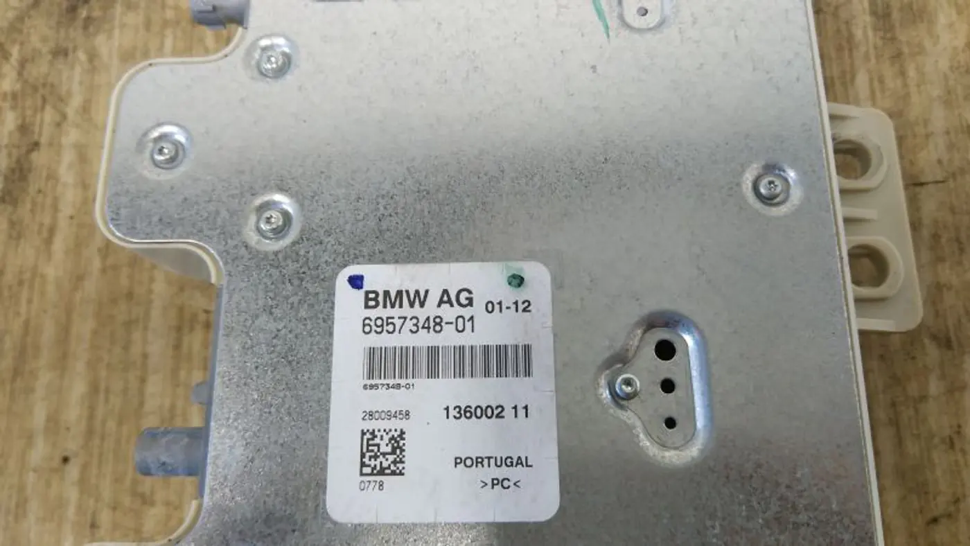 Антенна  к BMW 6 series 2012