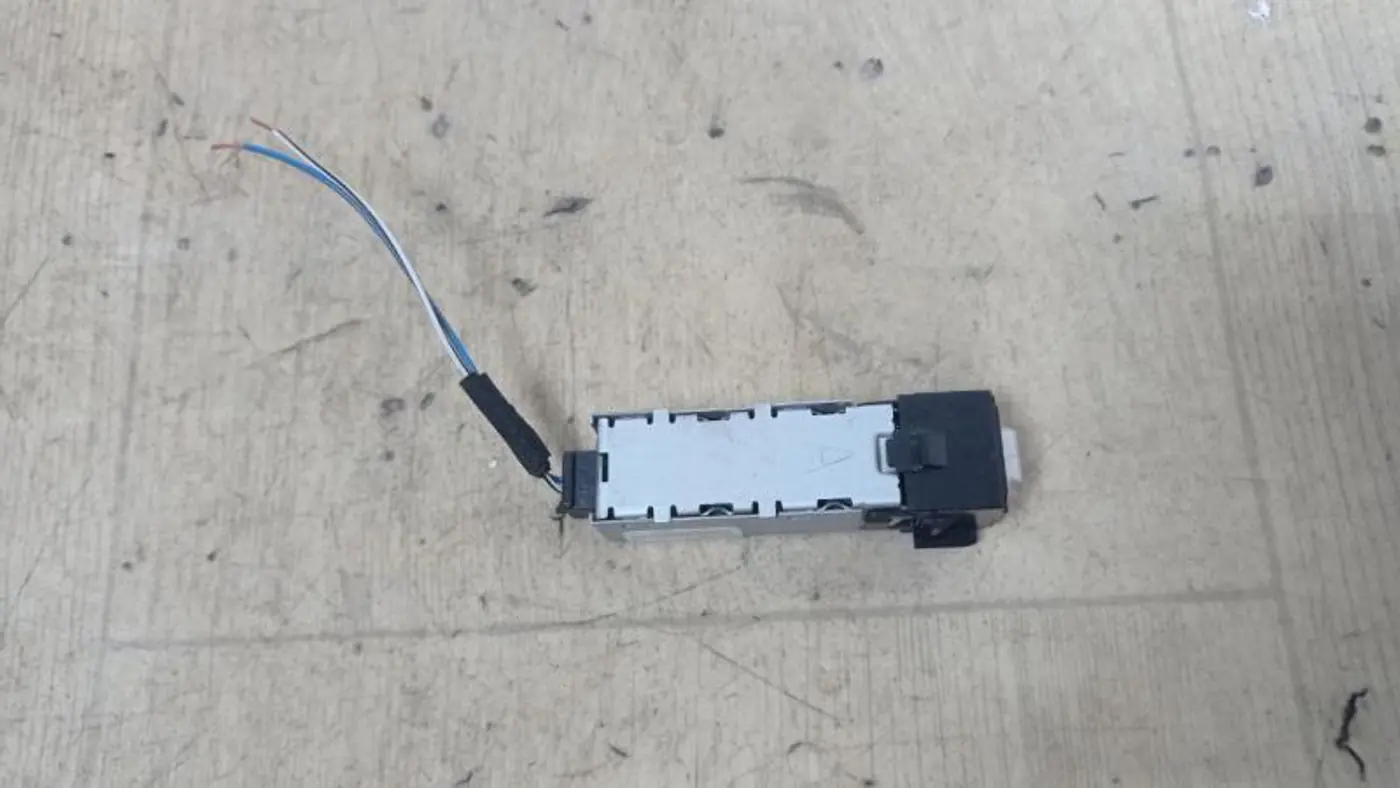 Разъем AUX / USB к Lexus RX 2023