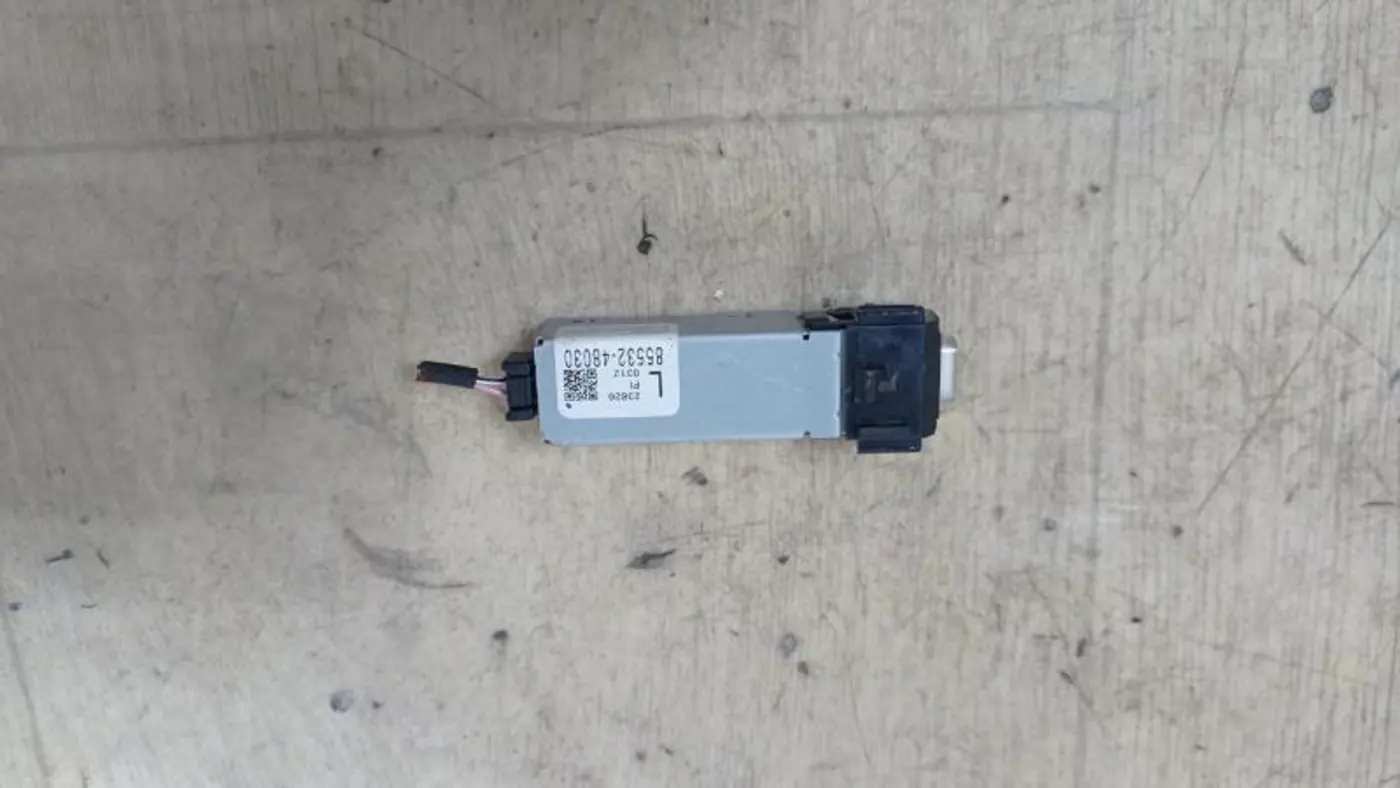 Разъем AUX / USB к Lexus RX 2023