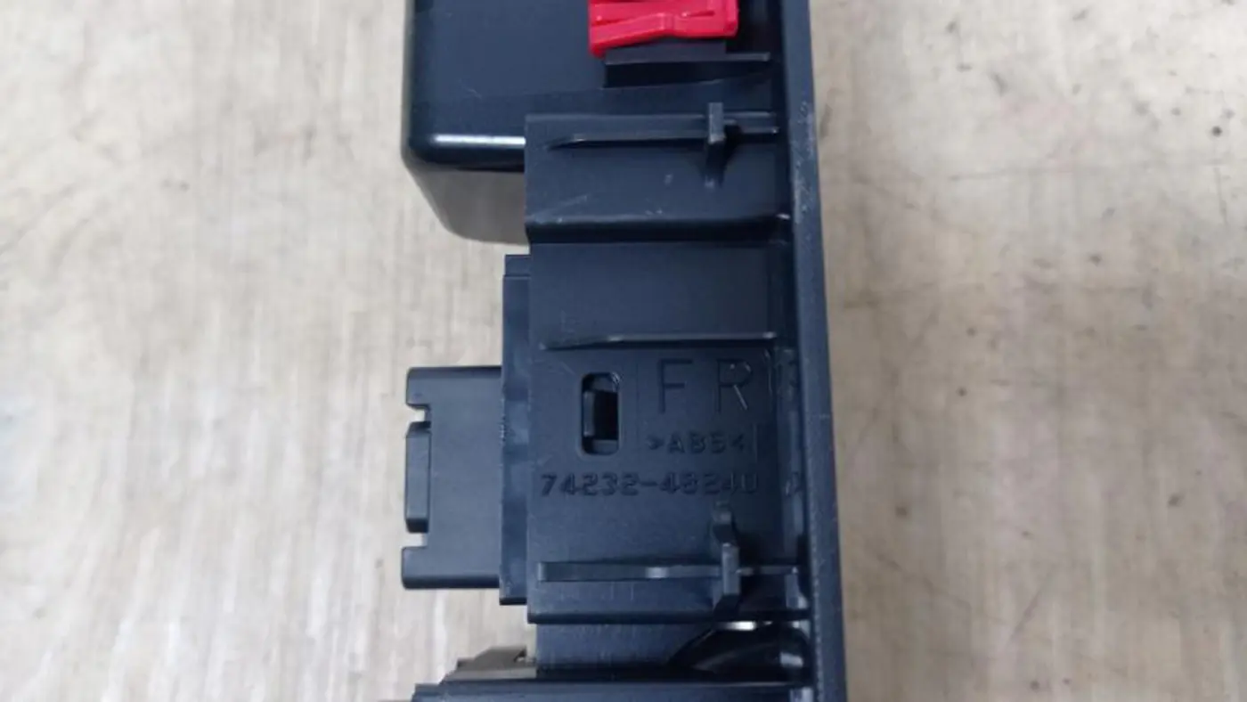 Блок кнопок к Lexus RX 2023