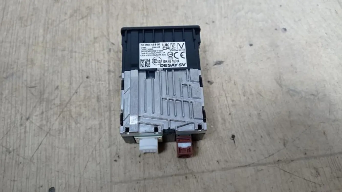 Разъем AUX / USB к Lexus RX 2023