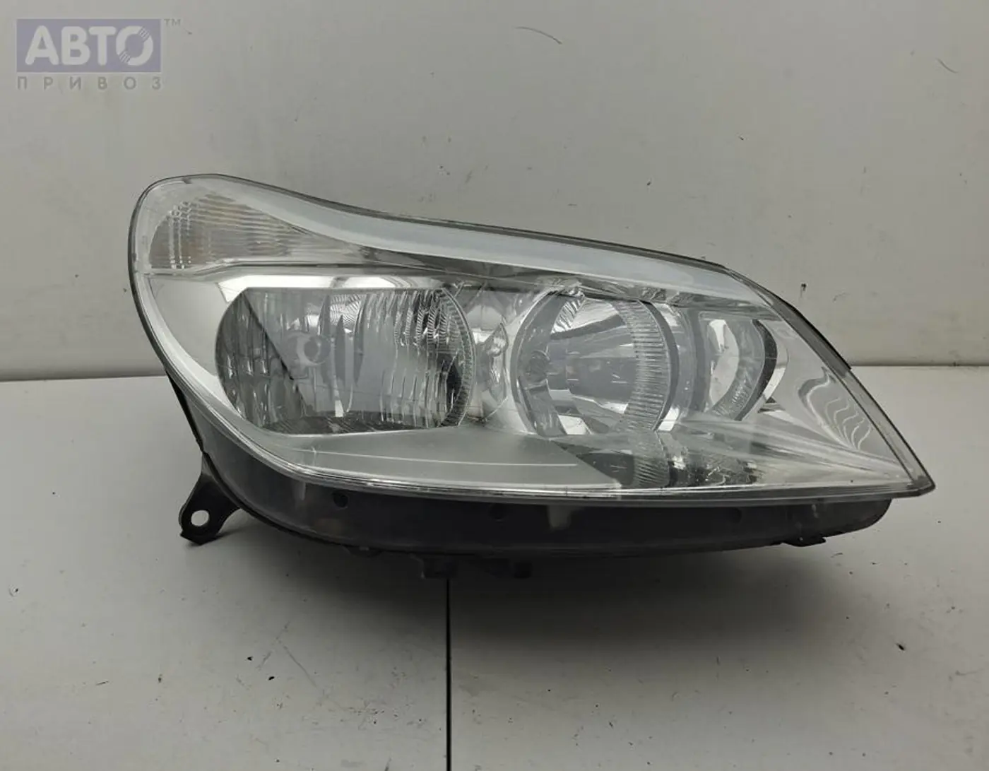 Фара правая к Citroen C5 2005