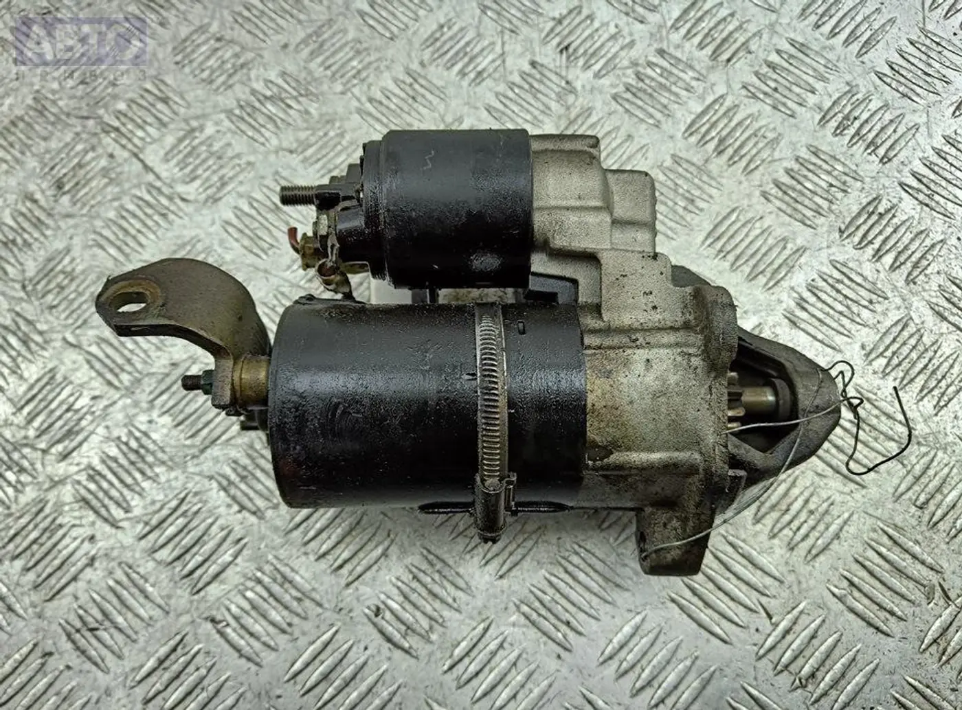 Стартер к Audi A4 2000