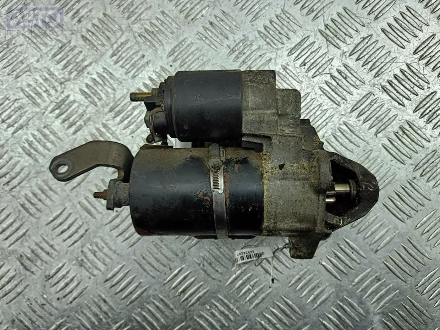Стартер к Audi A4 2001