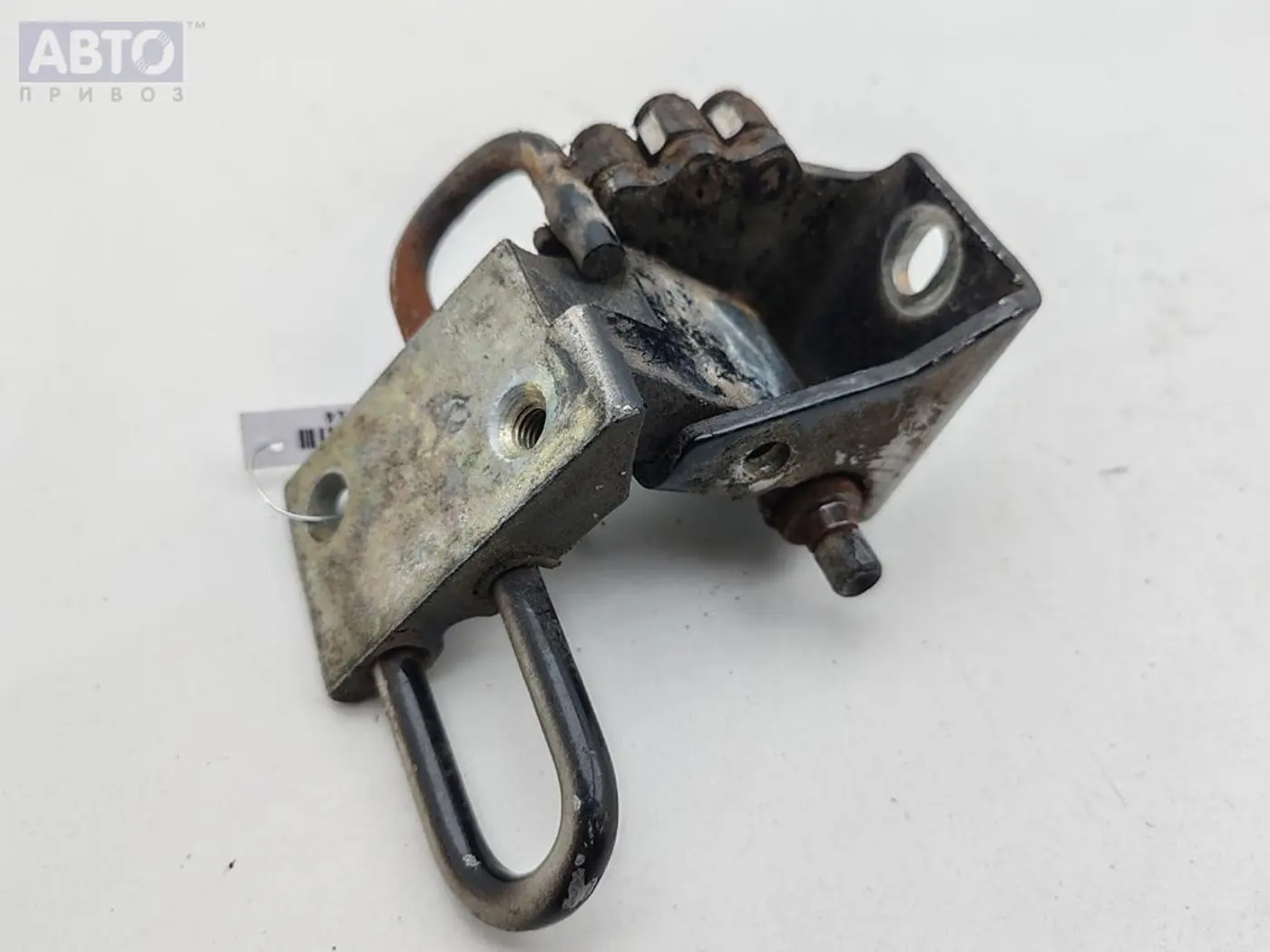 Петли к Volkswagen Passat 1998