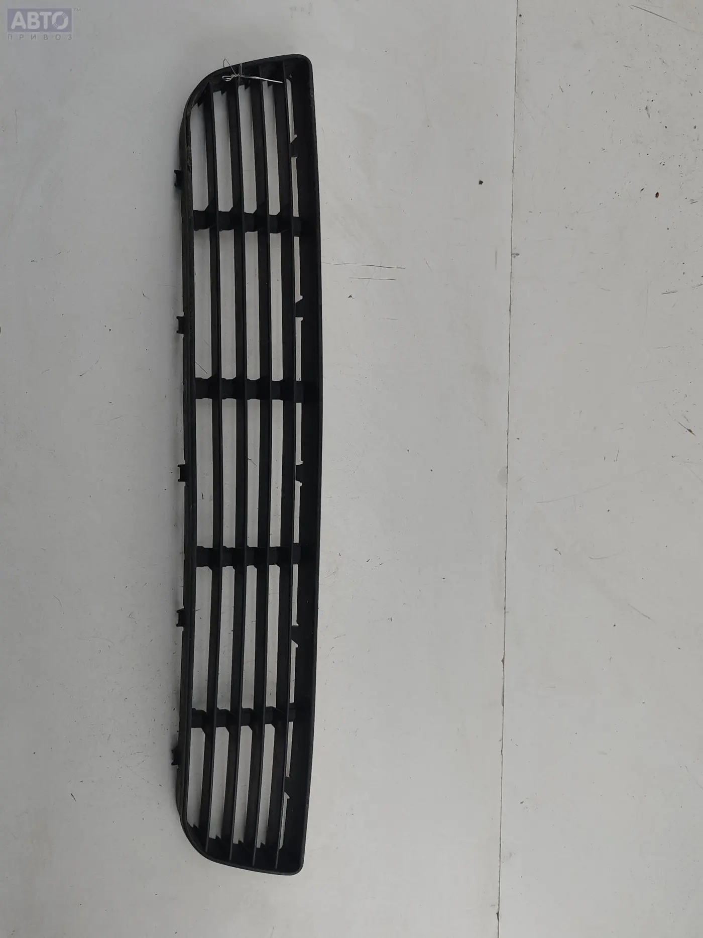 Решетка бампера к SEAT Alhambra 2004