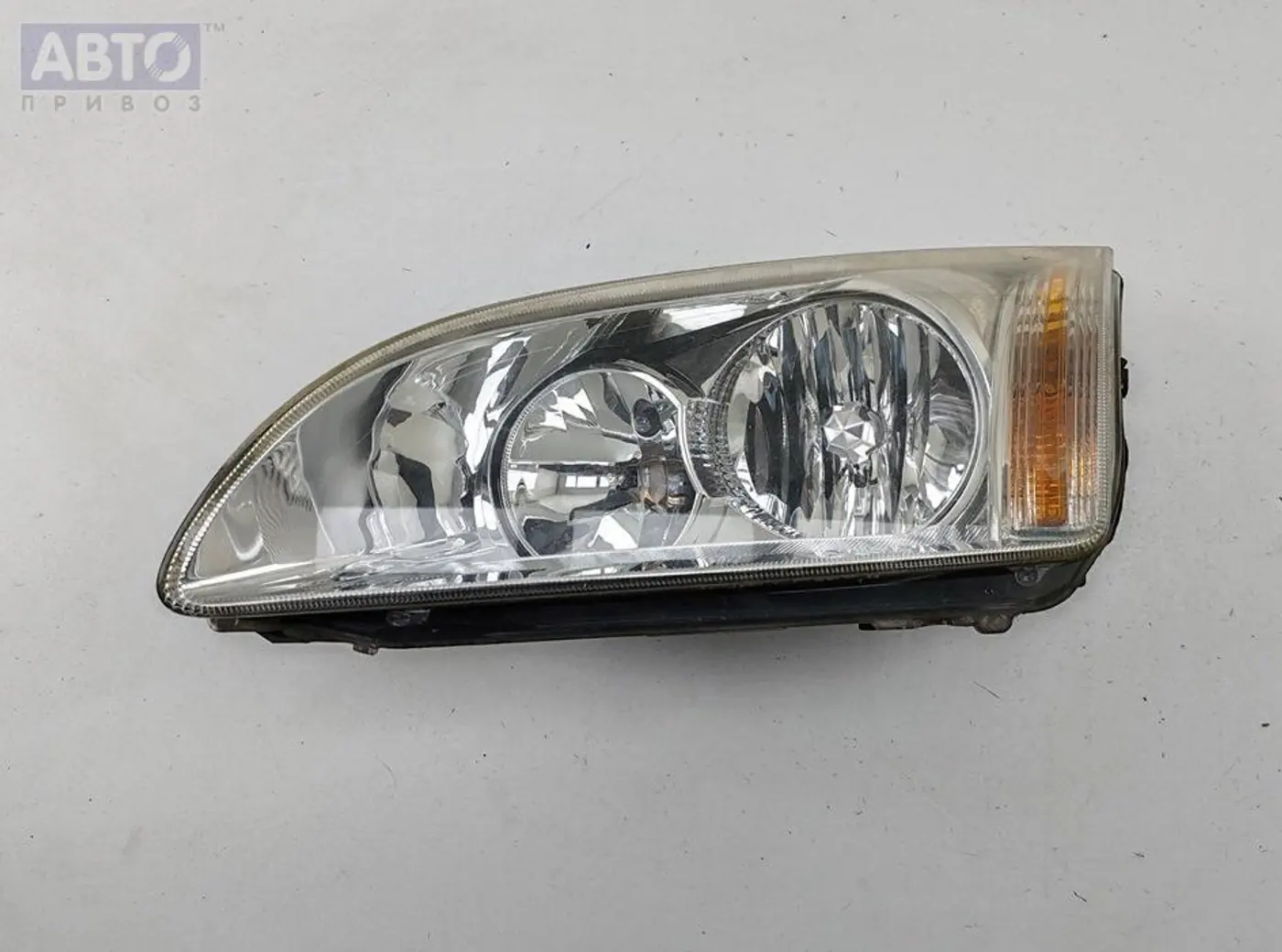 Фара левая к Ford Focus 2007
