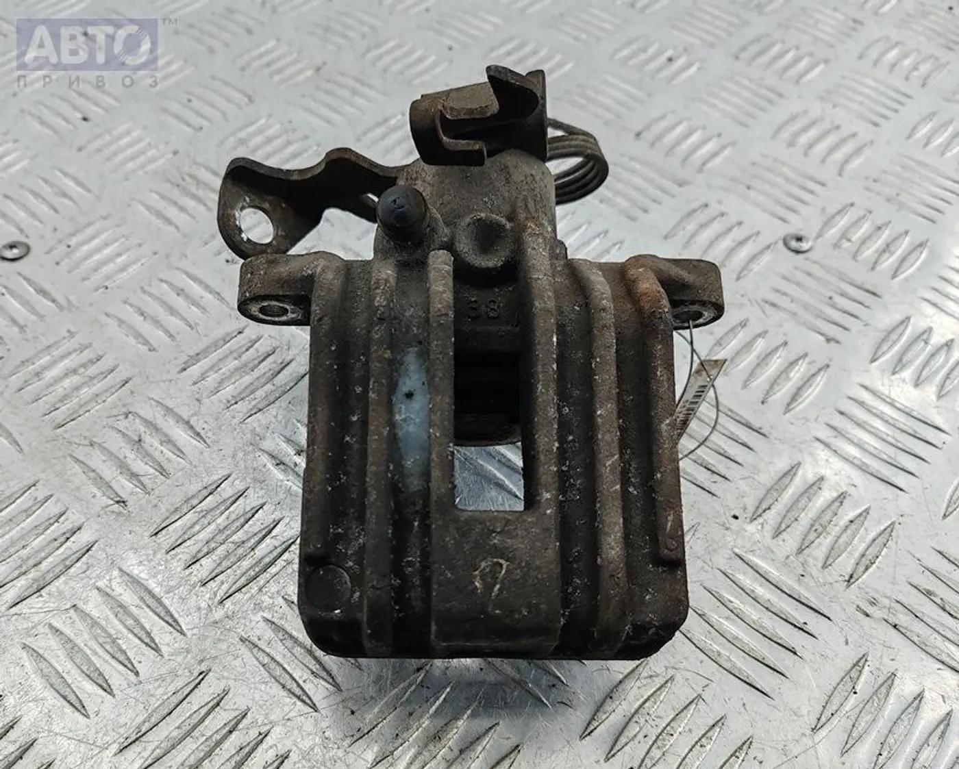 Суппорт к Audi A4 1999