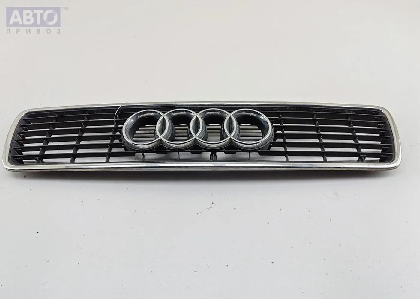 Решетка радиатора к Audi 80 1992