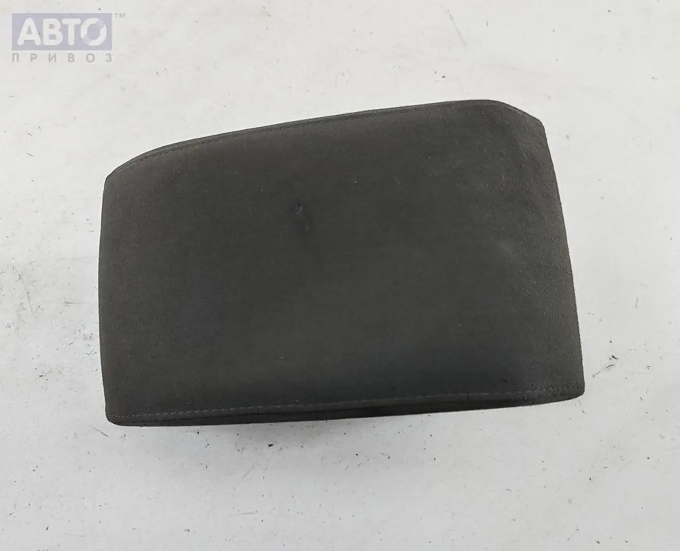Подлокотник к Volkswagen Touran 2003