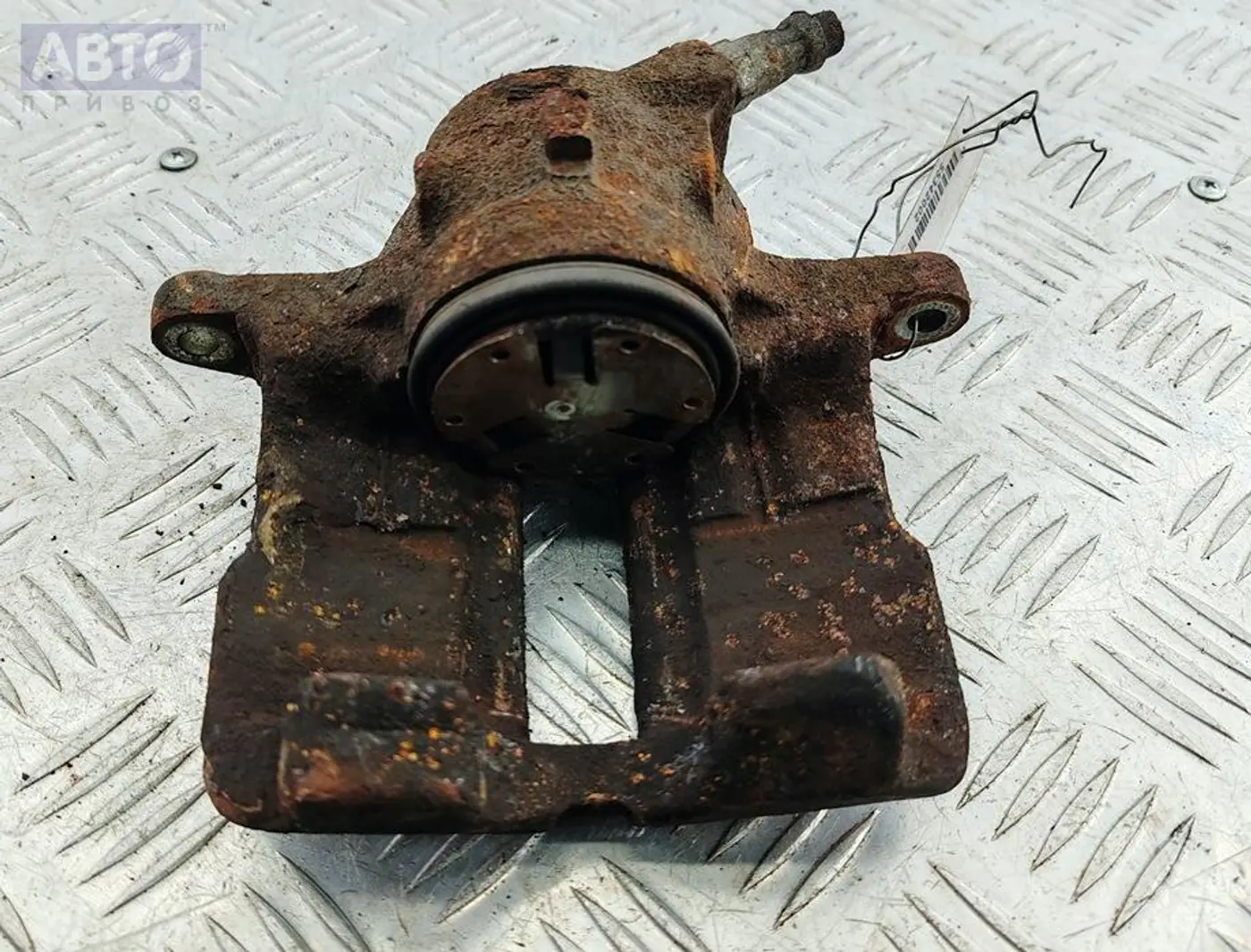 Суппорт к Audi 80 1992