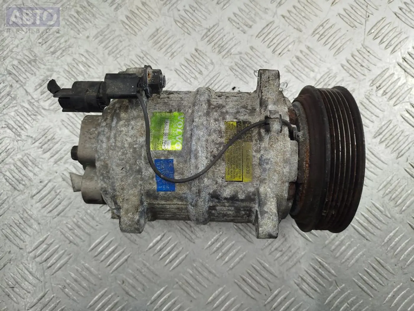 Компрессор кондиционера к Volvo S40 1998