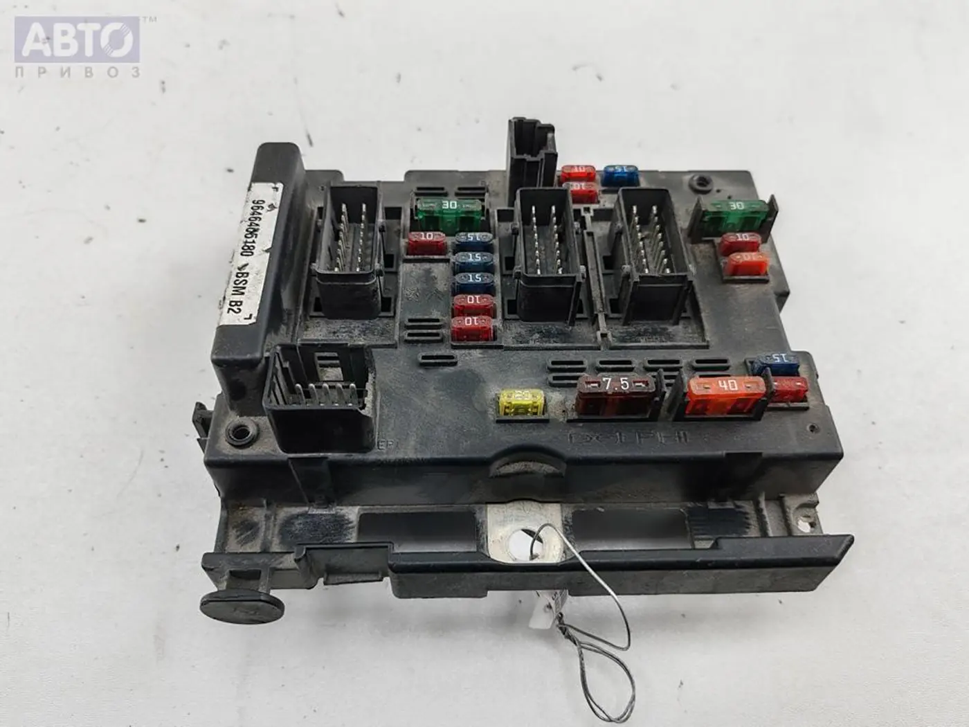 Короб предохранителей к Citroen C8 2003