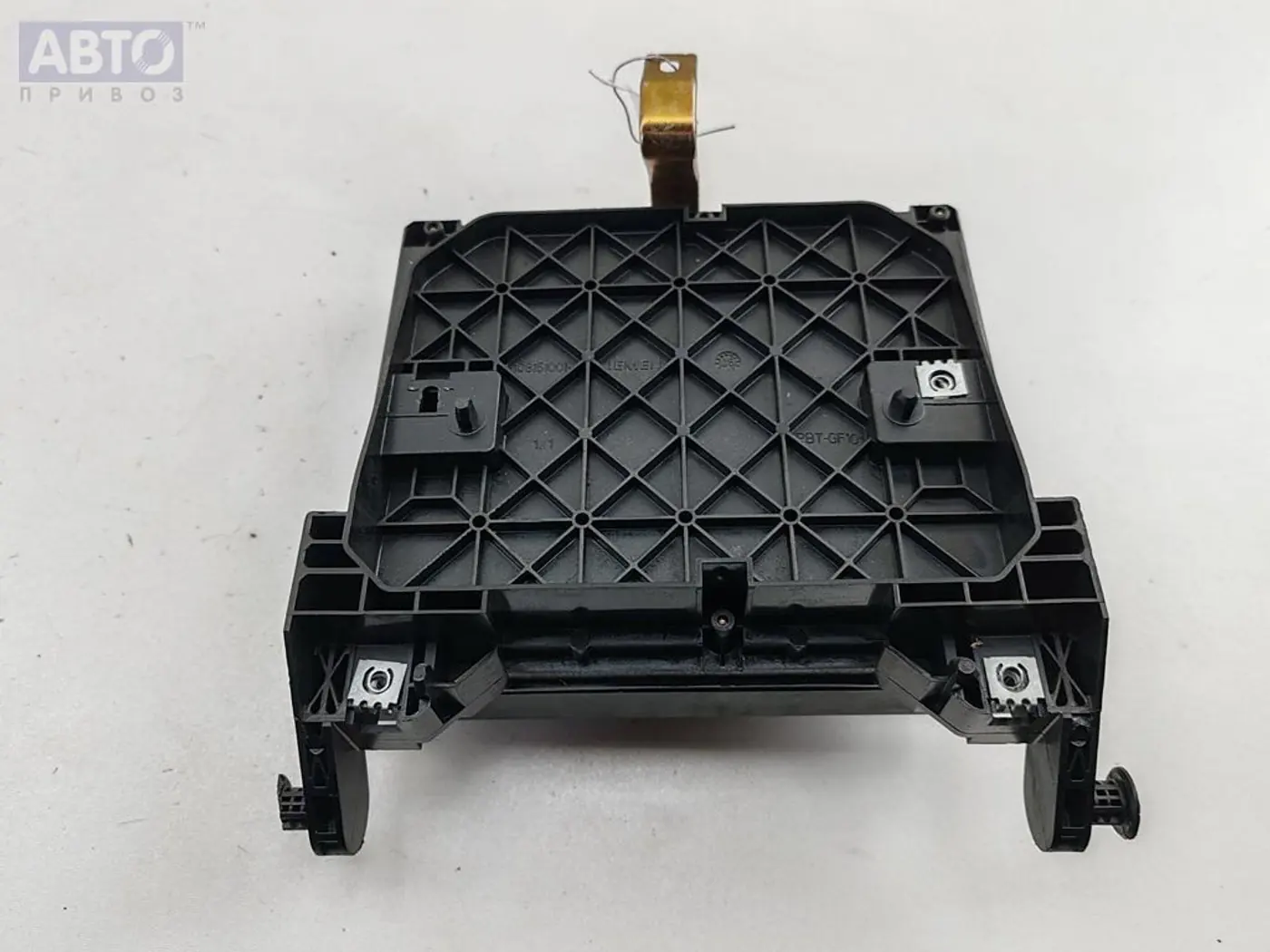 Короб предохранителей к Ford Galaxy 2005